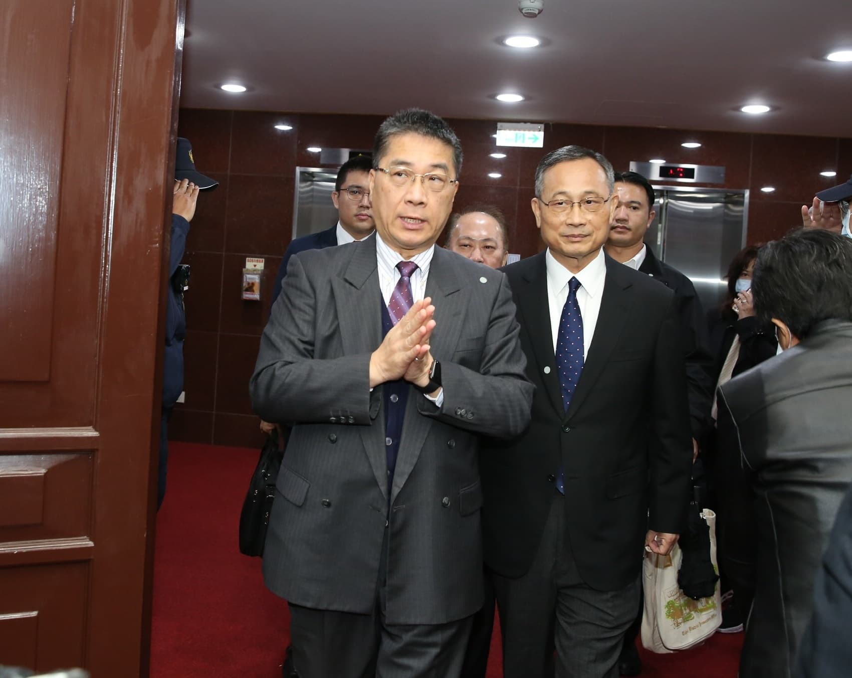 內政部長徐國勇、警政署長陳家欽今早前往立法院備詢。