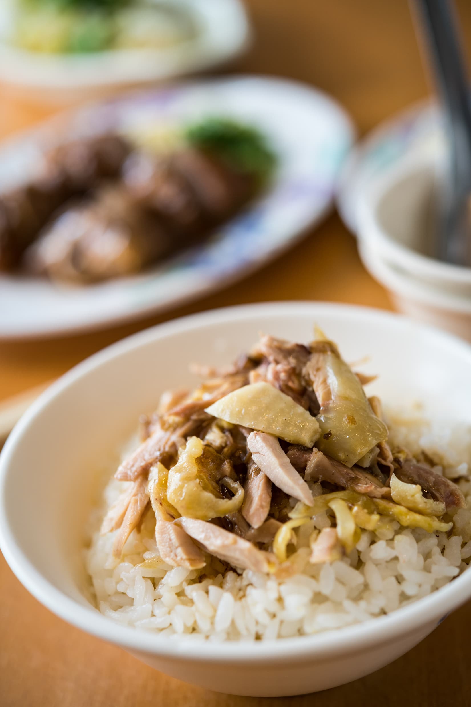 「雞肉飯」雞油香，帶皮肉細嫩。（30元／碗）