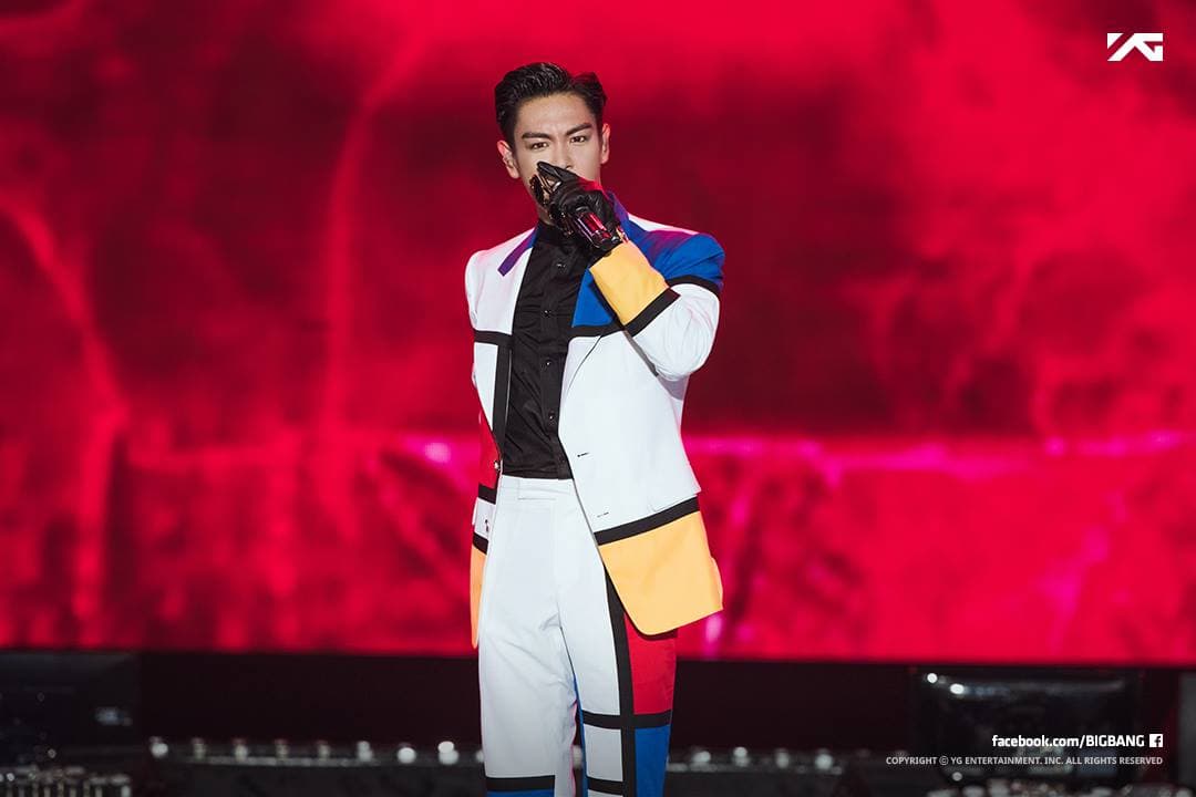 T.O.P曾因吸毒被判刑，但如今與YG娛樂續約，仍是BIGBANG成員。（翻攝BIGBANG FB）