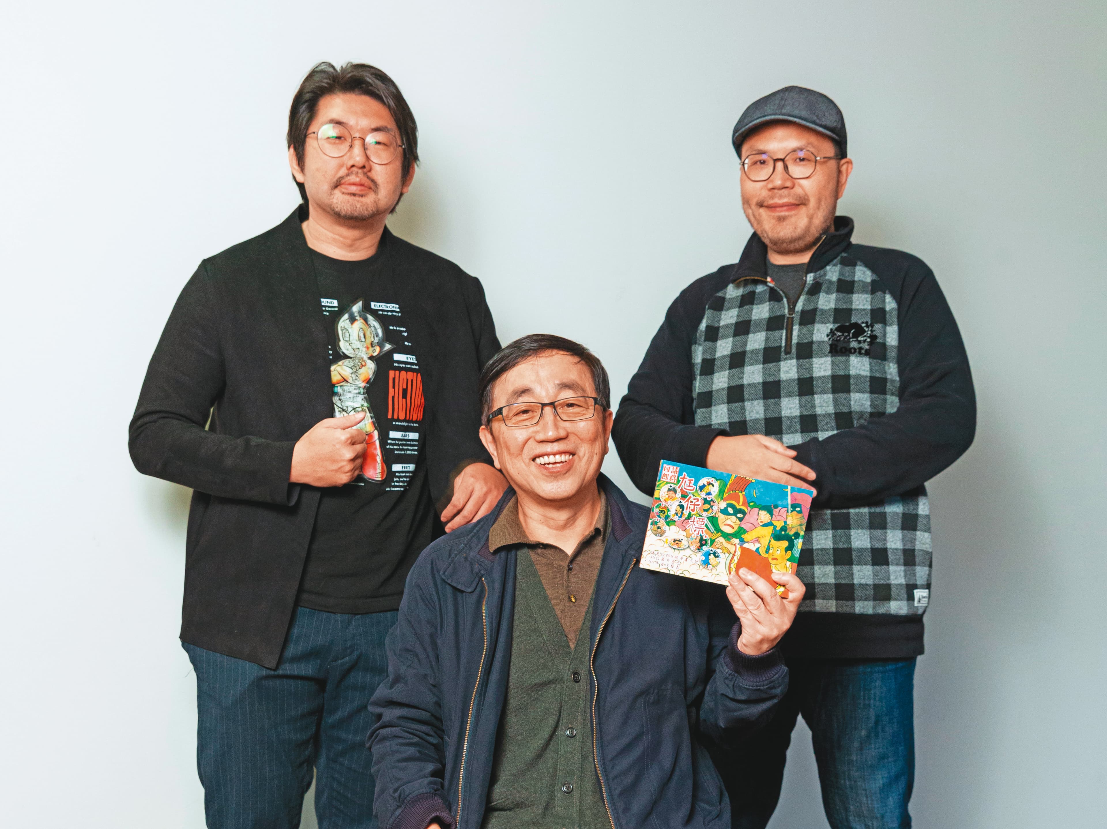 葉佳龍（中）攜手劉育樹（左）、林于竣（右），將父親的代表作搬上銀幕。