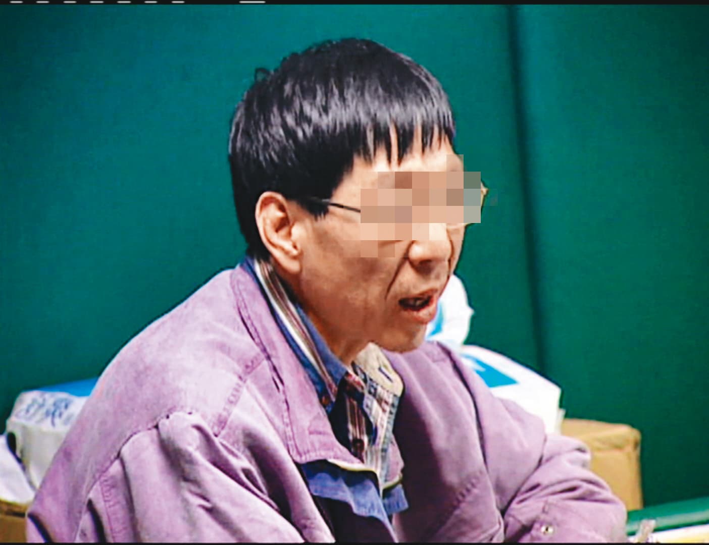 張姓老闆面對警方偵訊，始終不肯認罪。（東森新聞提供）
