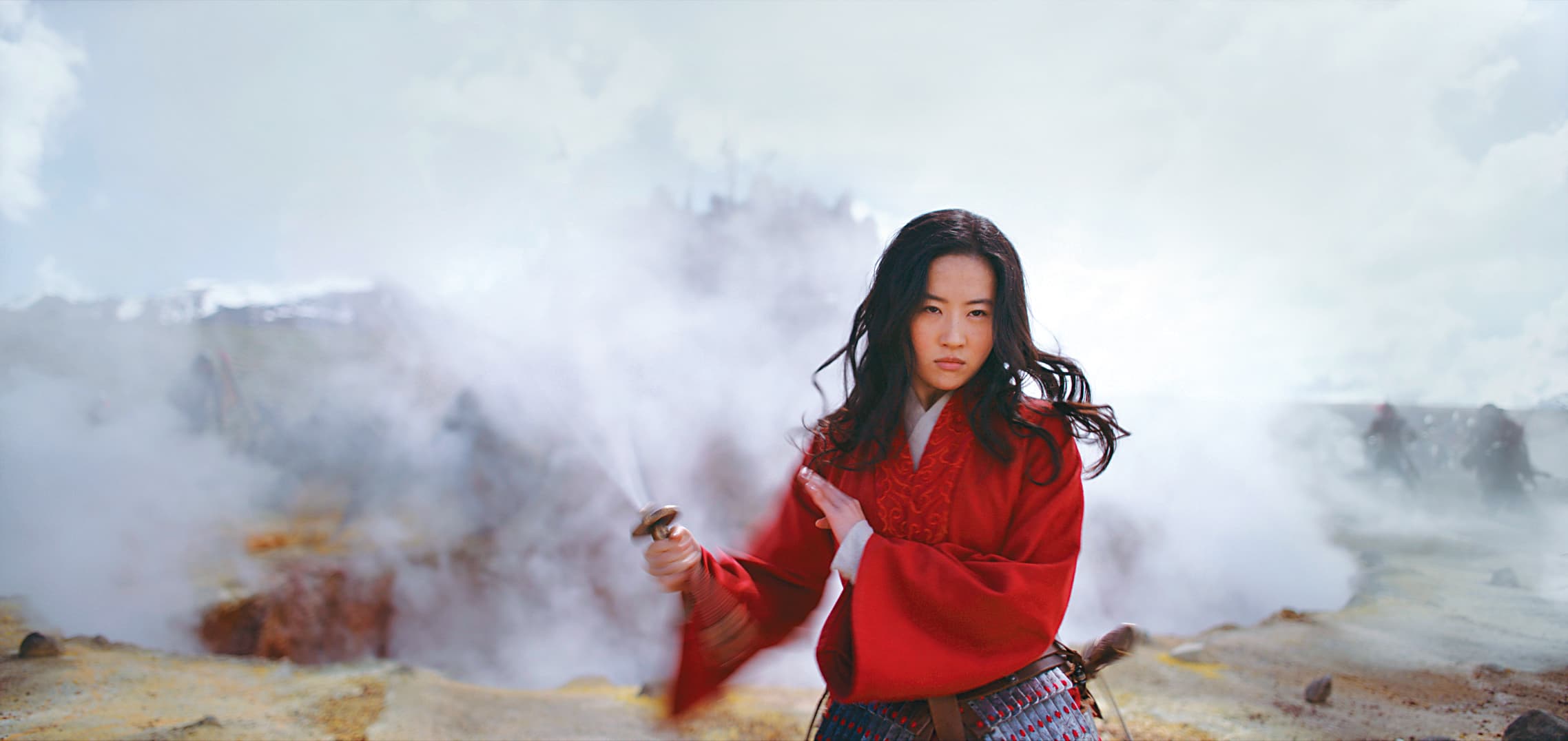 《花木蘭》由劉亦菲擔綱，是片商砸兩億美元拍攝、為中國大陸市場量身打造的電影。（迪士尼提供）