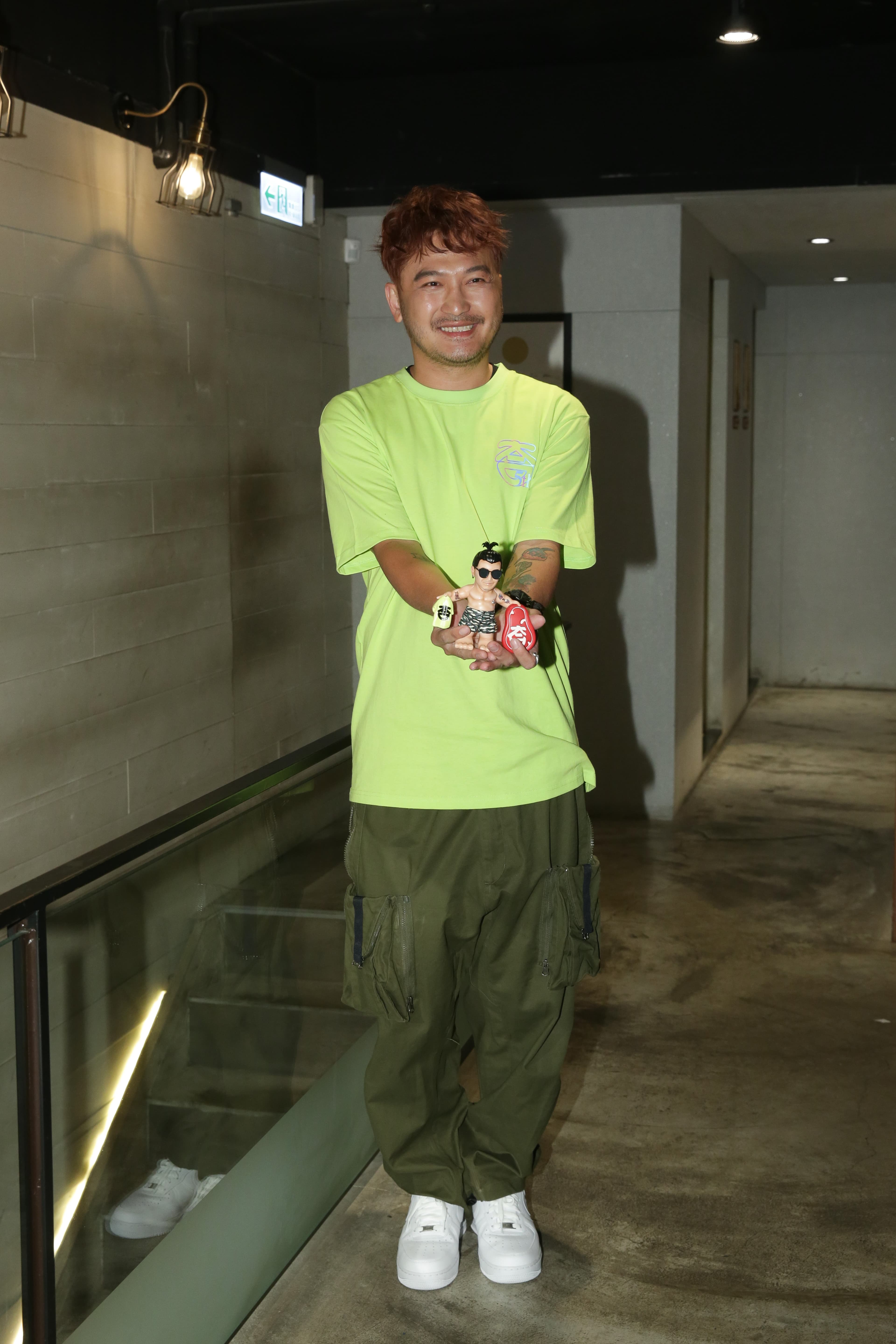 KID一退伍就有錄影通告，完全不怕沒人認識他。