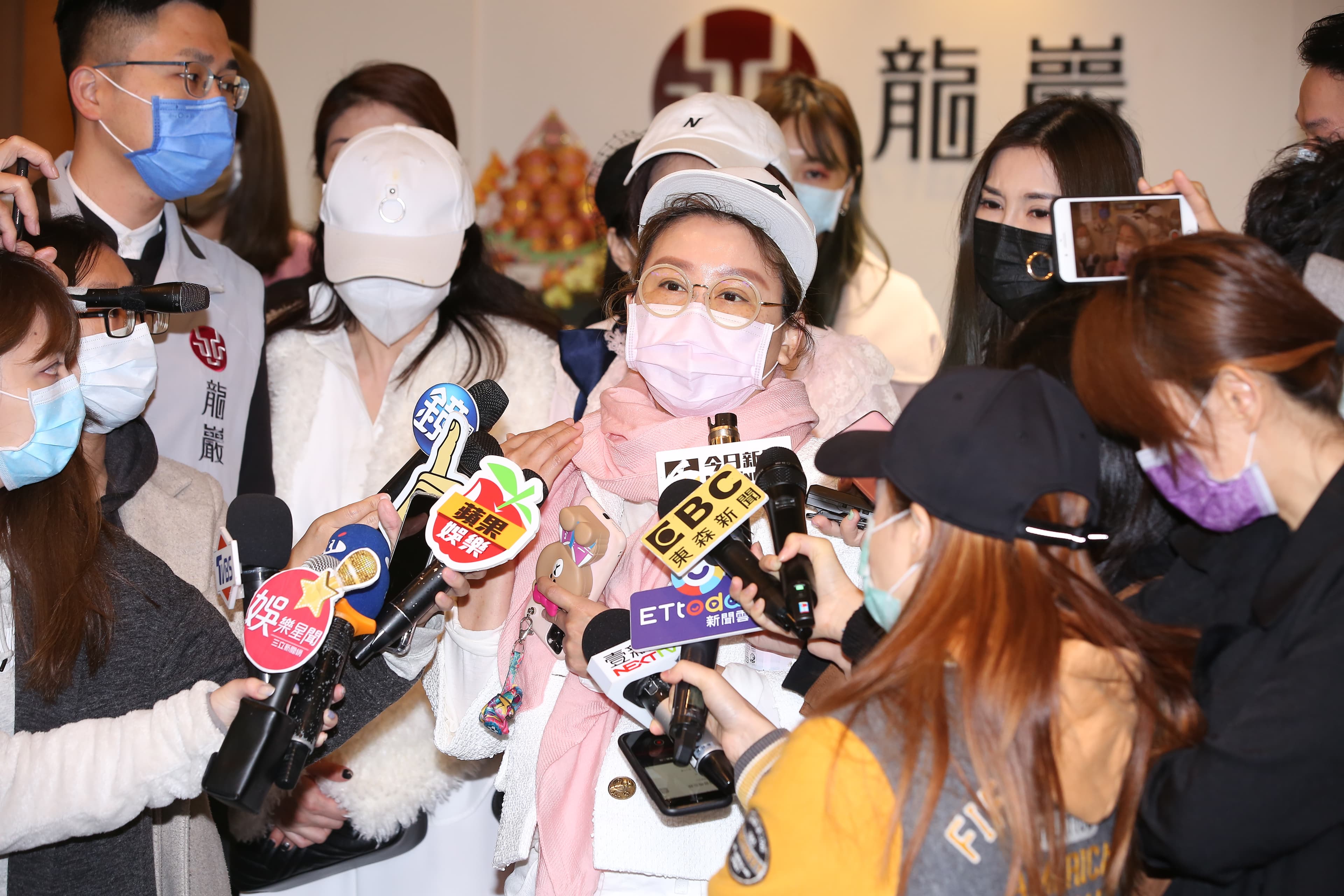 採訪時提到劉真，藍心湄數度哽咽。