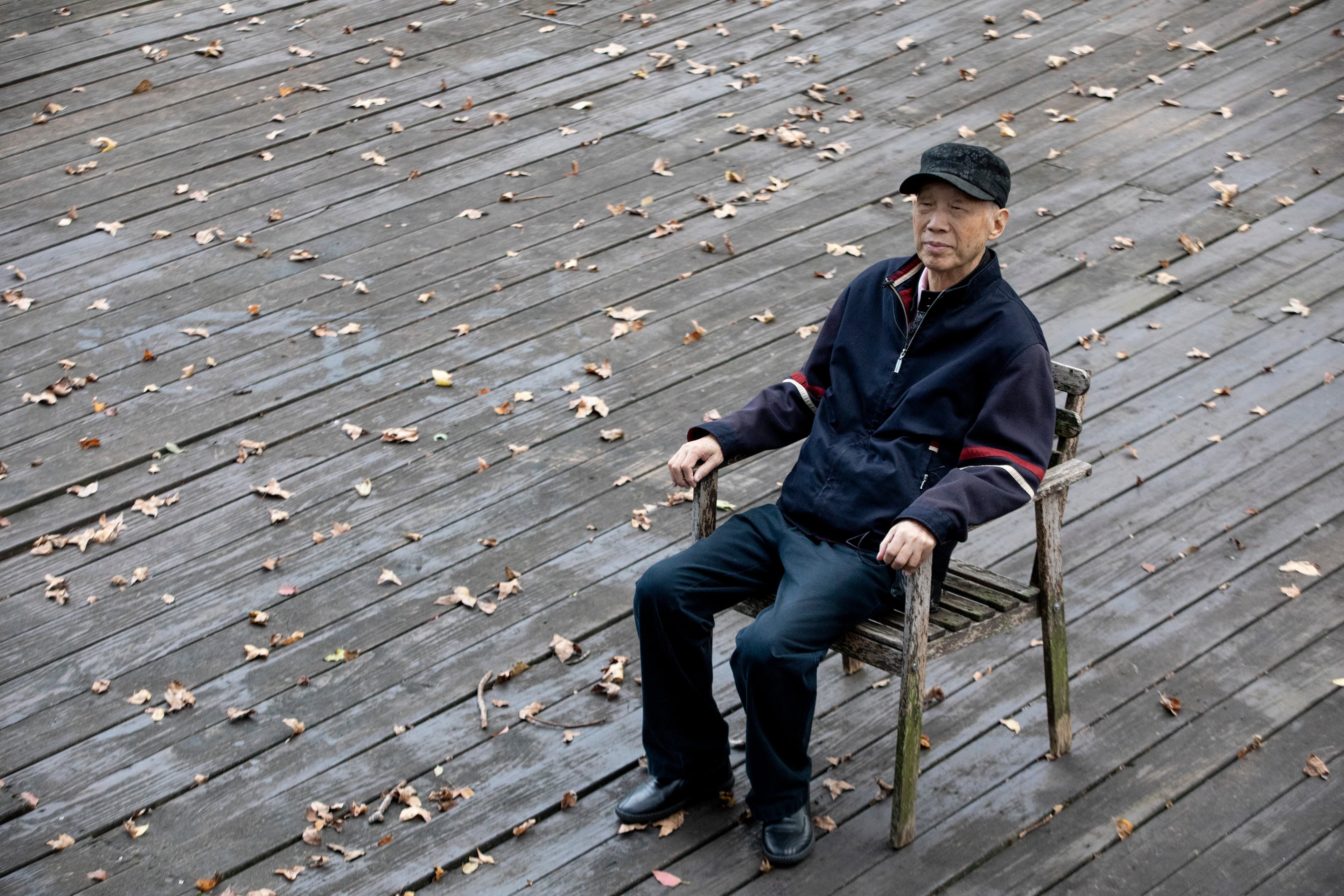 柳茂川是與陳啟禮齊名的竹聯幫大老，「半生江湖喋血，混跡政壇，相信因果報應嗎？」「相信啊，但我一生坦蕩，江湖上淌血僅止於打殺，皮肉砍傷，未取人性命，沒做過傷天害理之事，我問心無愧。」