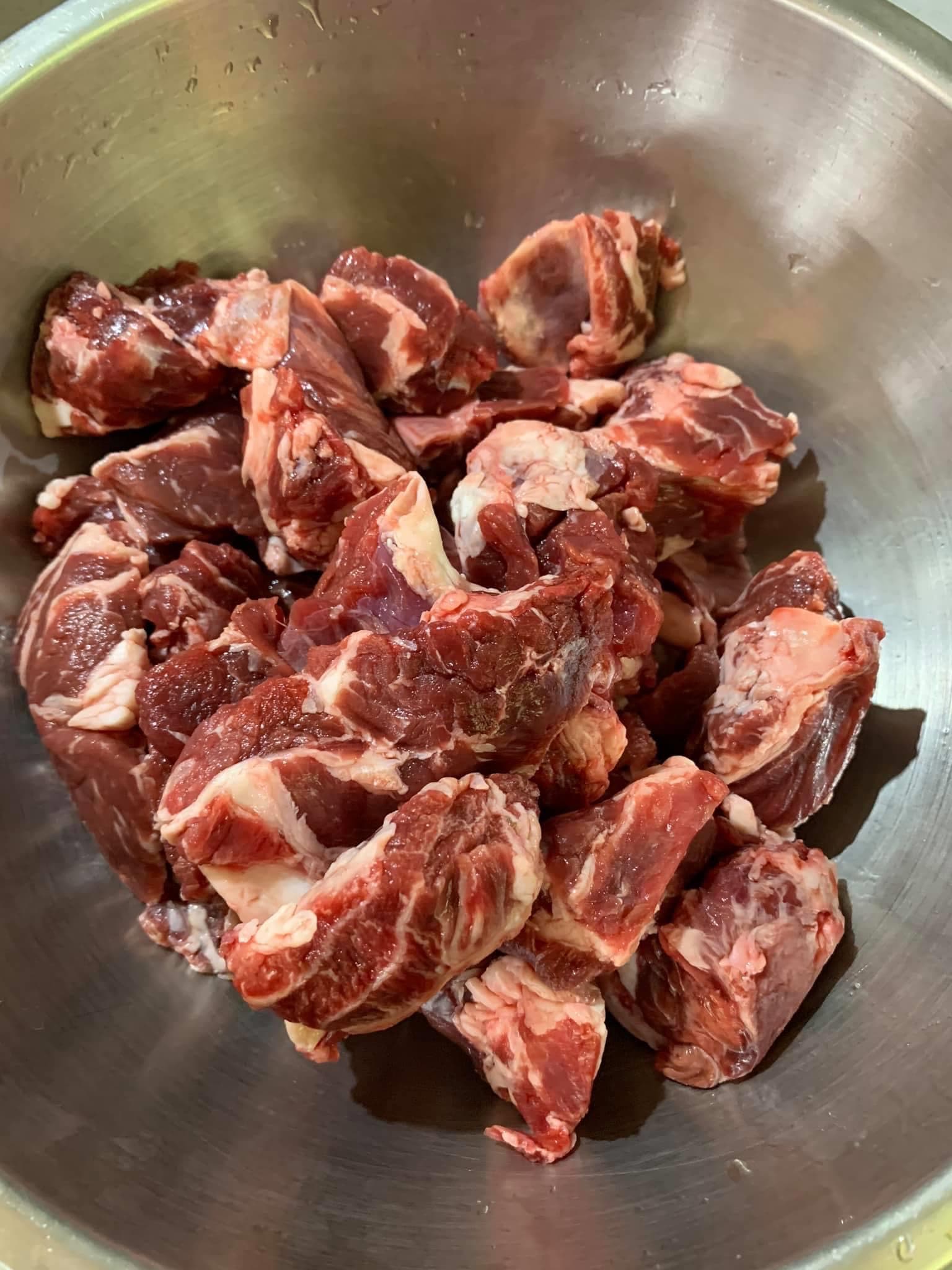 牛肋條的分量，可以看家中人口與食量來調整。