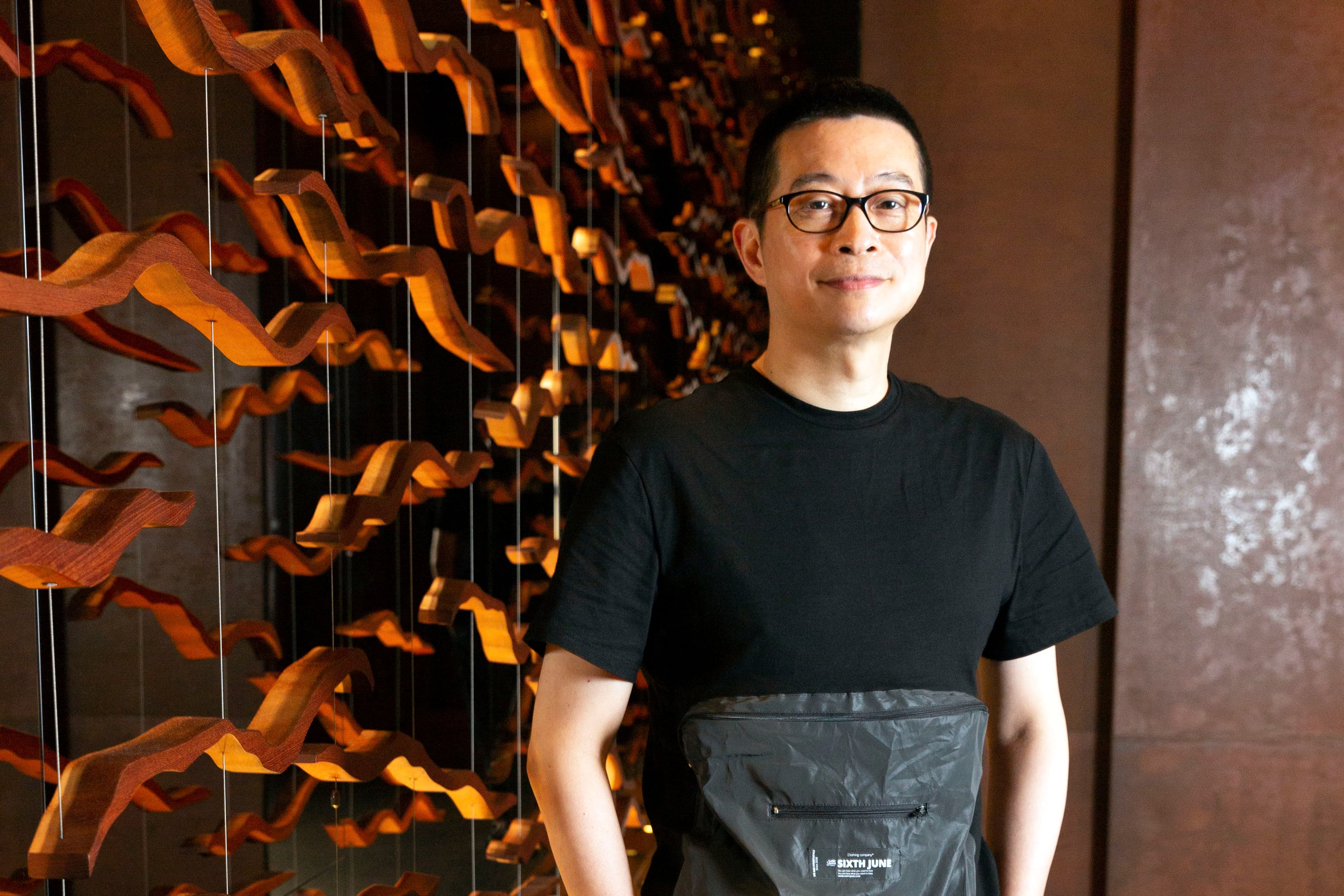 董事長薛聖棻談用人，在演藝圈這行，人才絕對比人品重要。