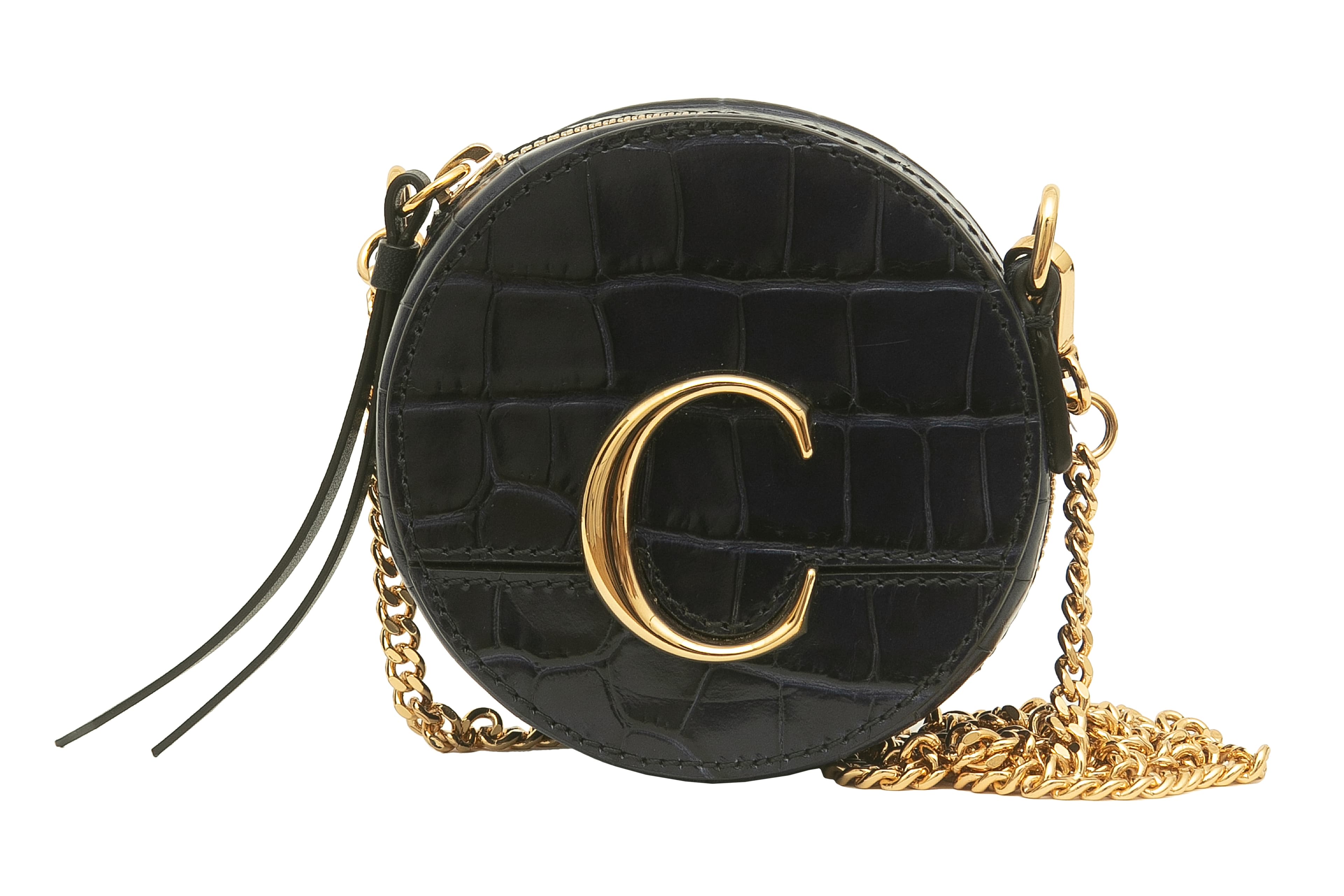 Chloé C深海藍鱷魚皮壓紋迷你小圓包。NT$17,000（Chloé提供）
