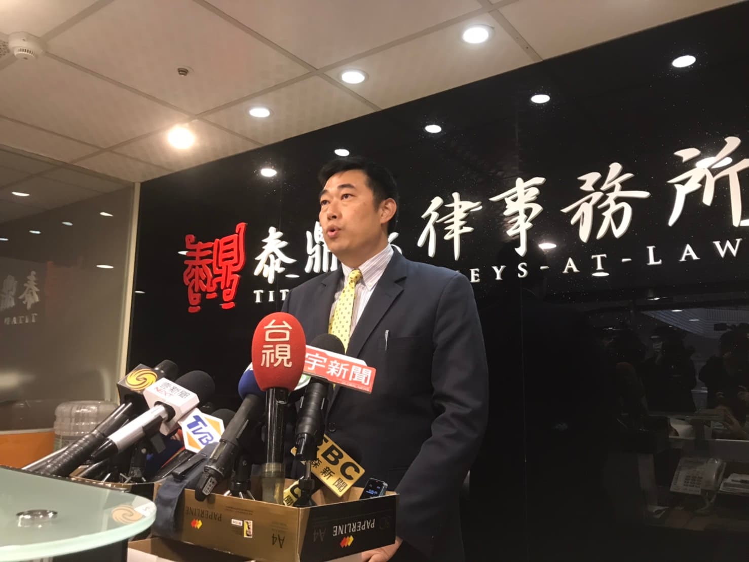 對於高等行政法院駁回聲請，韓國瑜透過律師葉慶元表示，將提出抗告。 