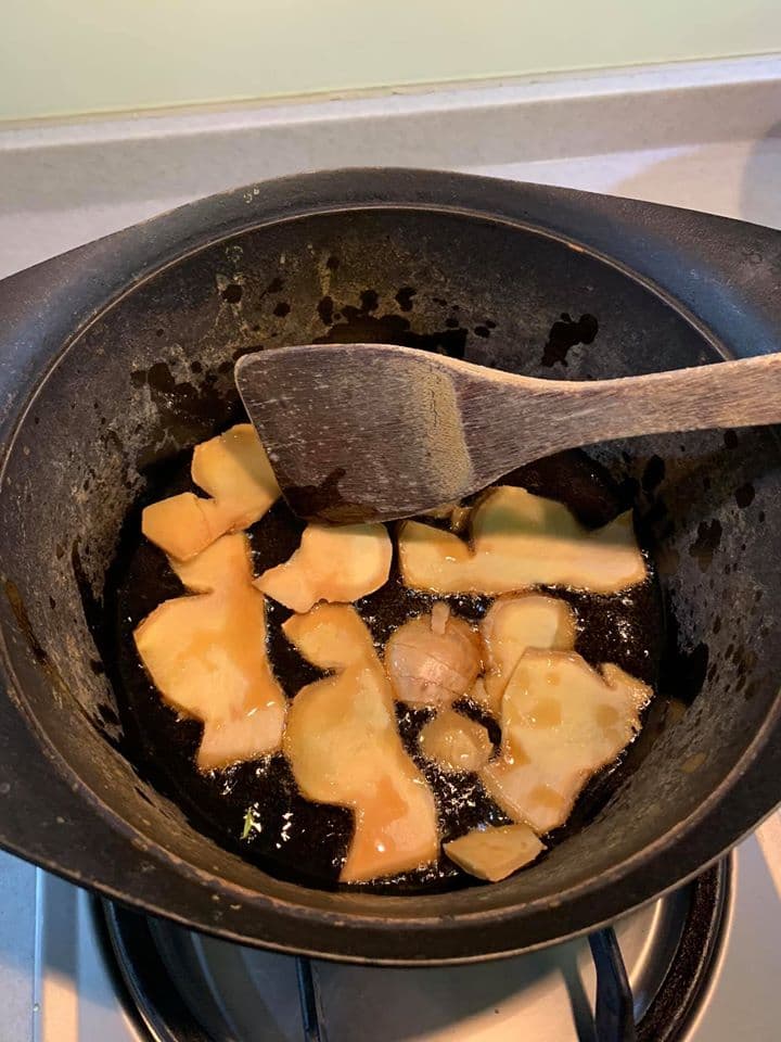 大概煸到這個程度左右，顏色略焦黃。