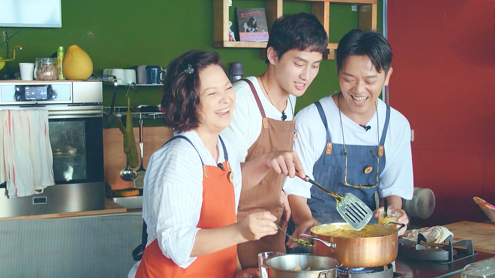 實境節目《阮三个》3位主持人相處像家人。（公視提供