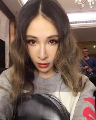 蕭亞軒大動作澄清得病的不實消息。（翻攝自蕭亞軒IG）