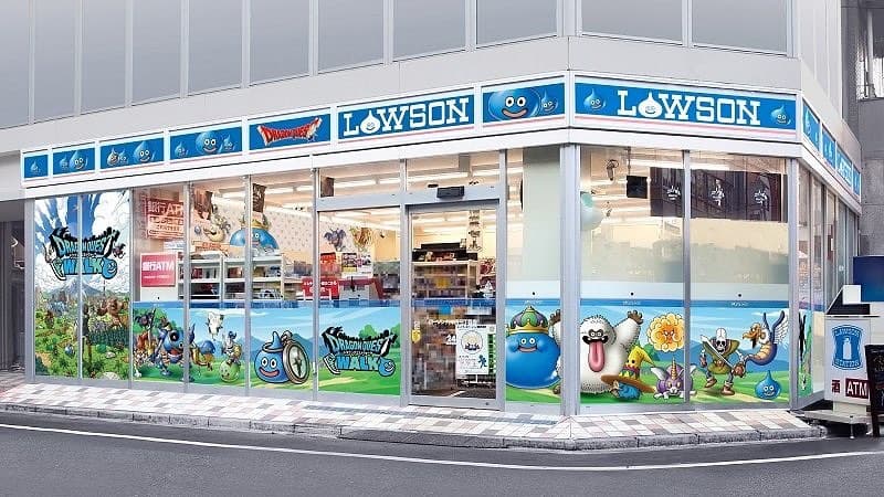為降低武漢肺炎傳染風險，日本超商LAWSON宣布暫時提供店內垃圾桶和煙灰缸服務。（翻攝自LAWSON IG）