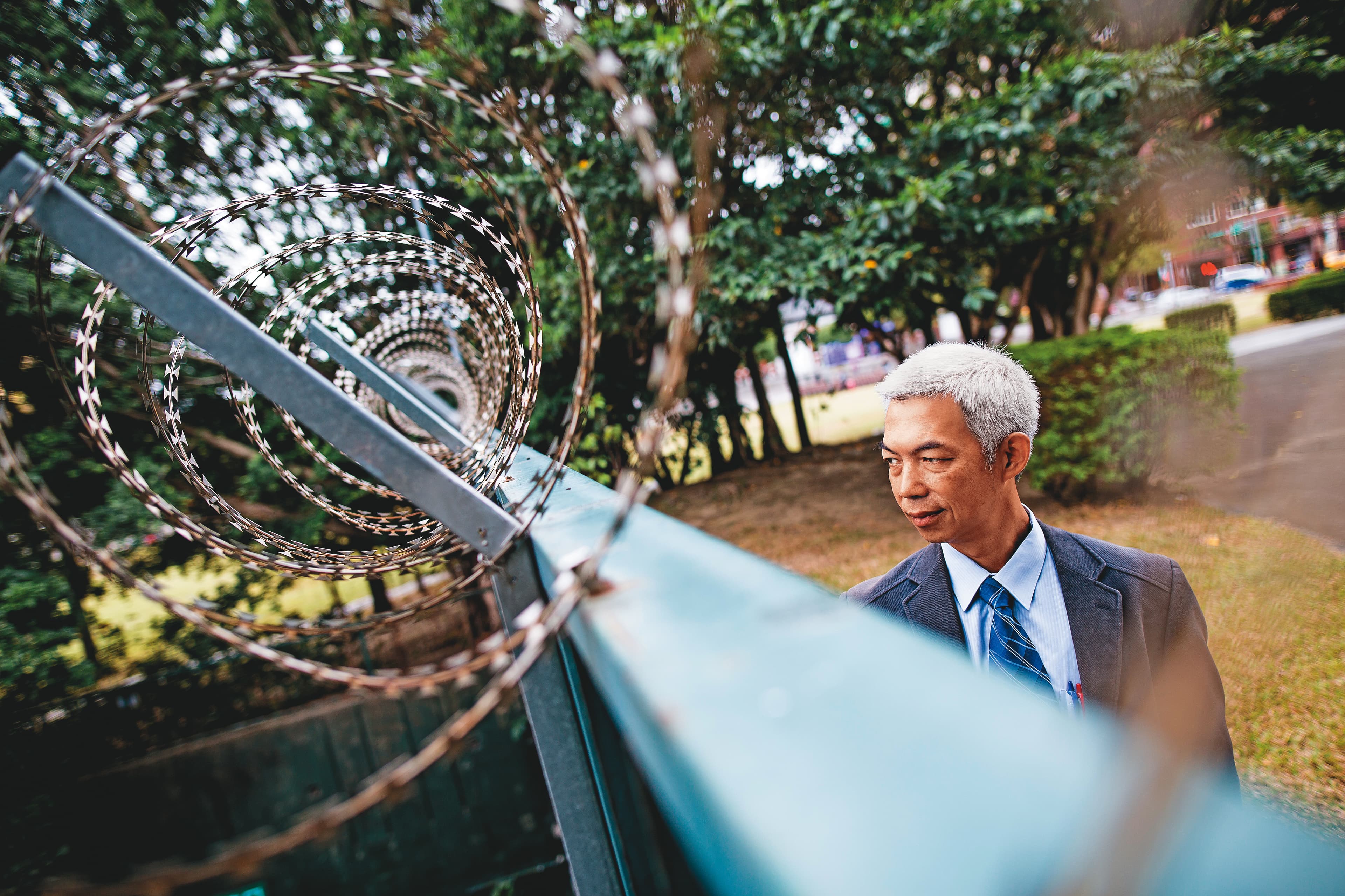 法界認為司法應有其安定性，但也因此造成已定讞的冤案難以平反，尤伯祥參與過的幾件死刑案件，皆歷經十幾二十年才翻案。