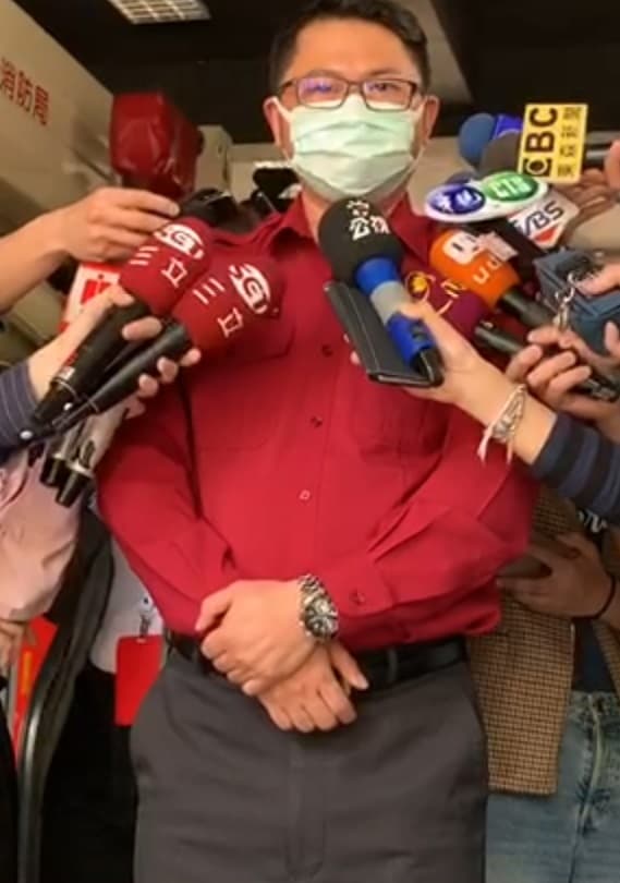 延平分隊小隊長高嘉懋回憶當天錢櫃大火救人仍心有餘悸。（翻攝畫面）