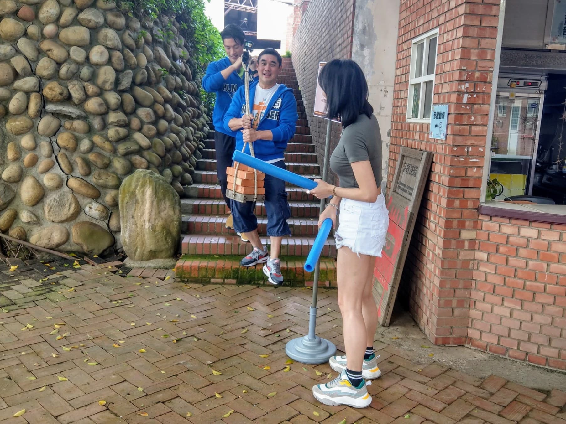 吳大維則是不擅長「騙人」，因為他原本試圖要陷害吳采臻答錯題目，沒想到她卻答對得分。（中視提供）