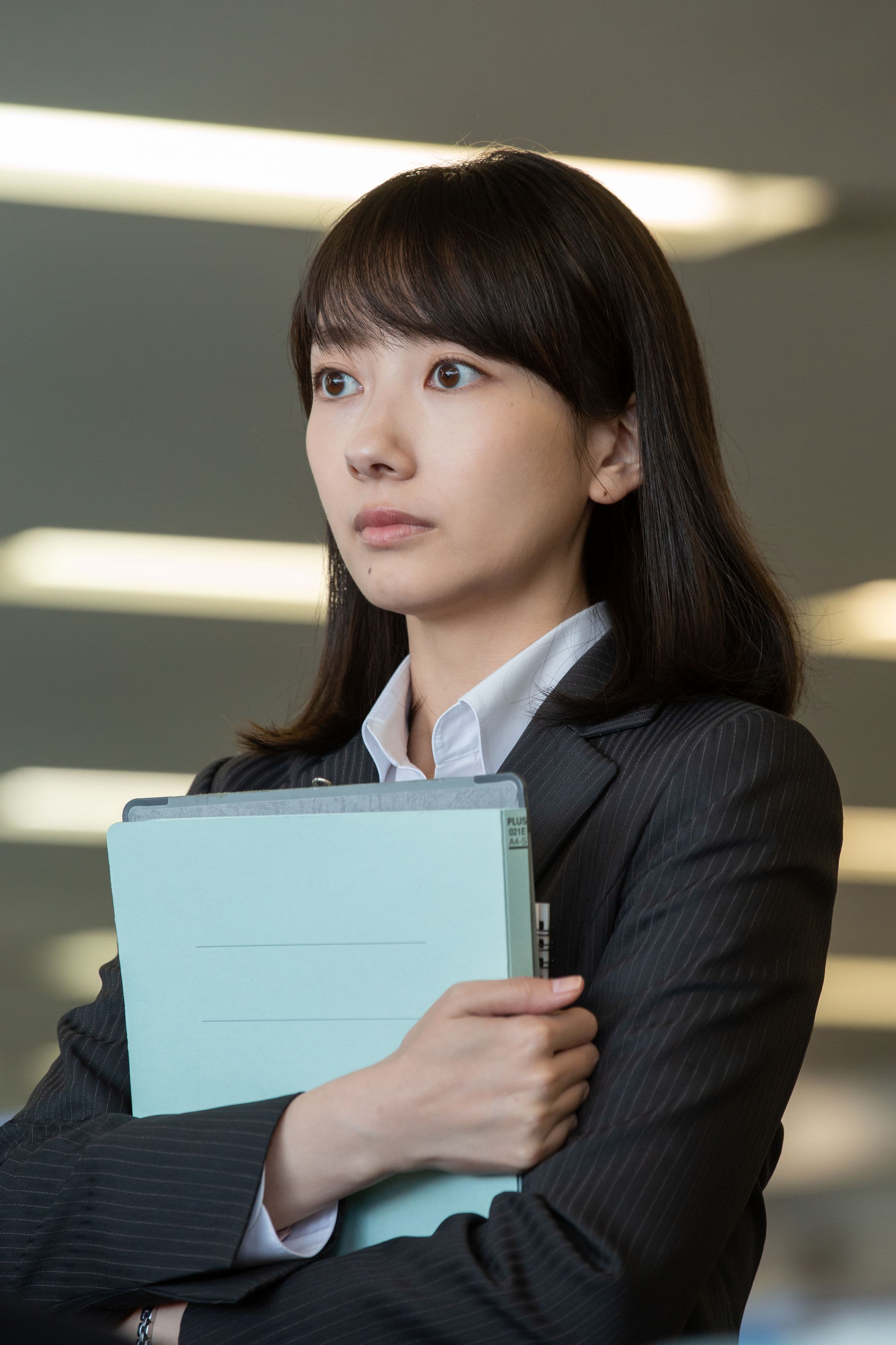 波瑠只愛吃日本料理，到了台灣後，竟漸漸愛上台菜。（公視提供）