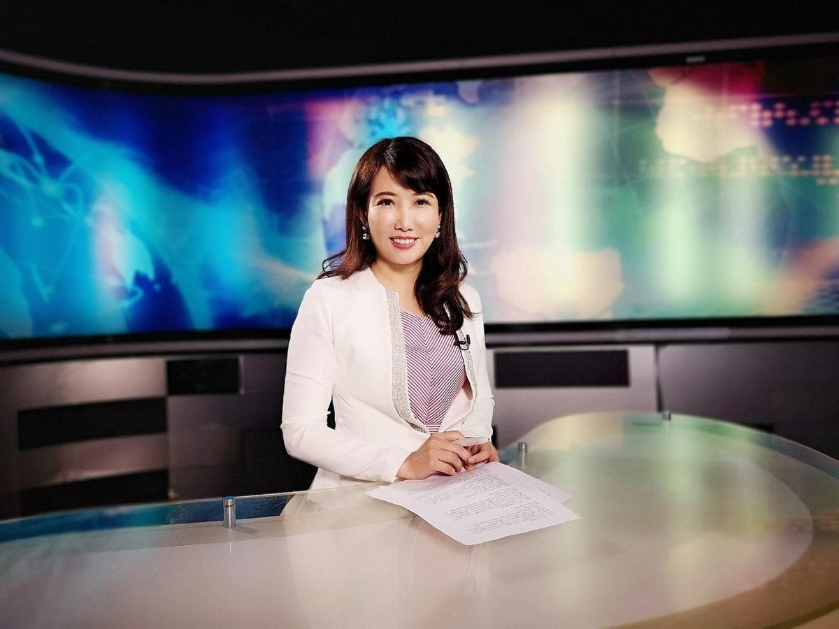 蔡沁瑜曾在播報新聞時，因為想到女兒罹癌當場淚崩。（翻攝自蔡沁瑜臉書）