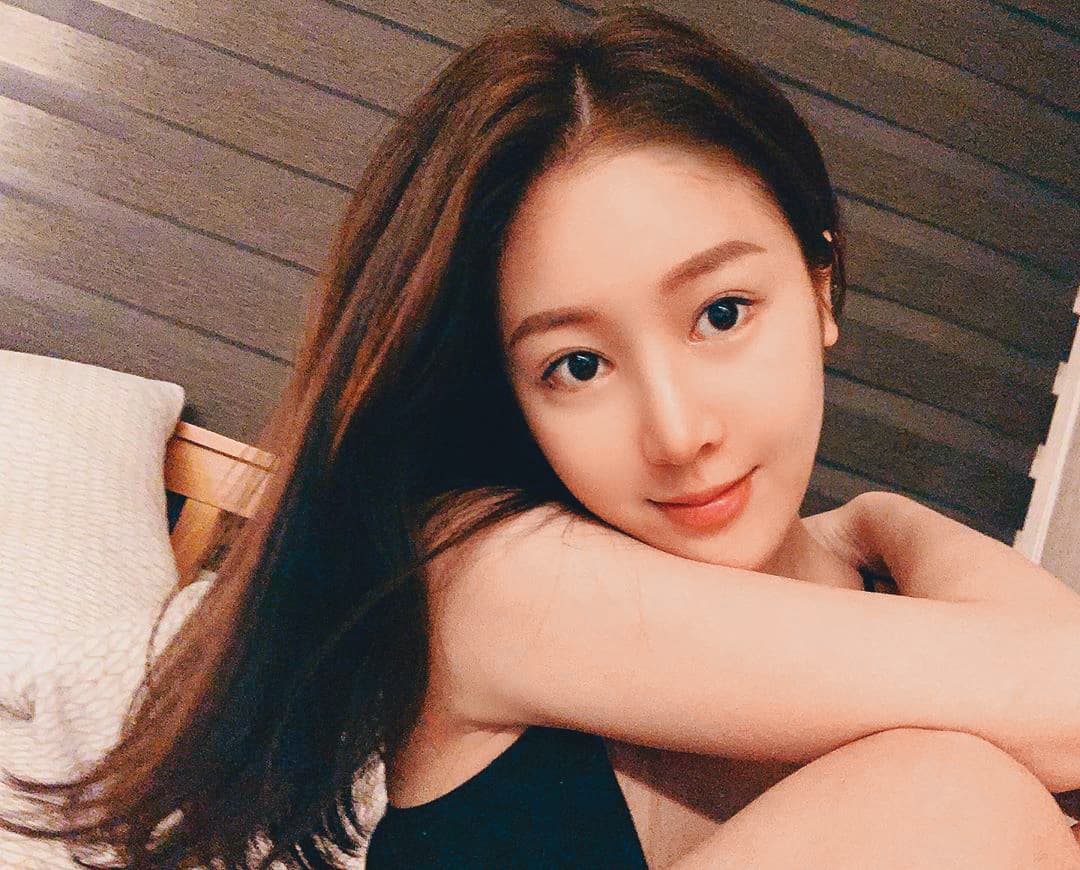 Ivy皮膚白皙，飄逸長髮搭配錐子臉型的模樣令王大陸相當心動。（翻攝自hsiehni IG）