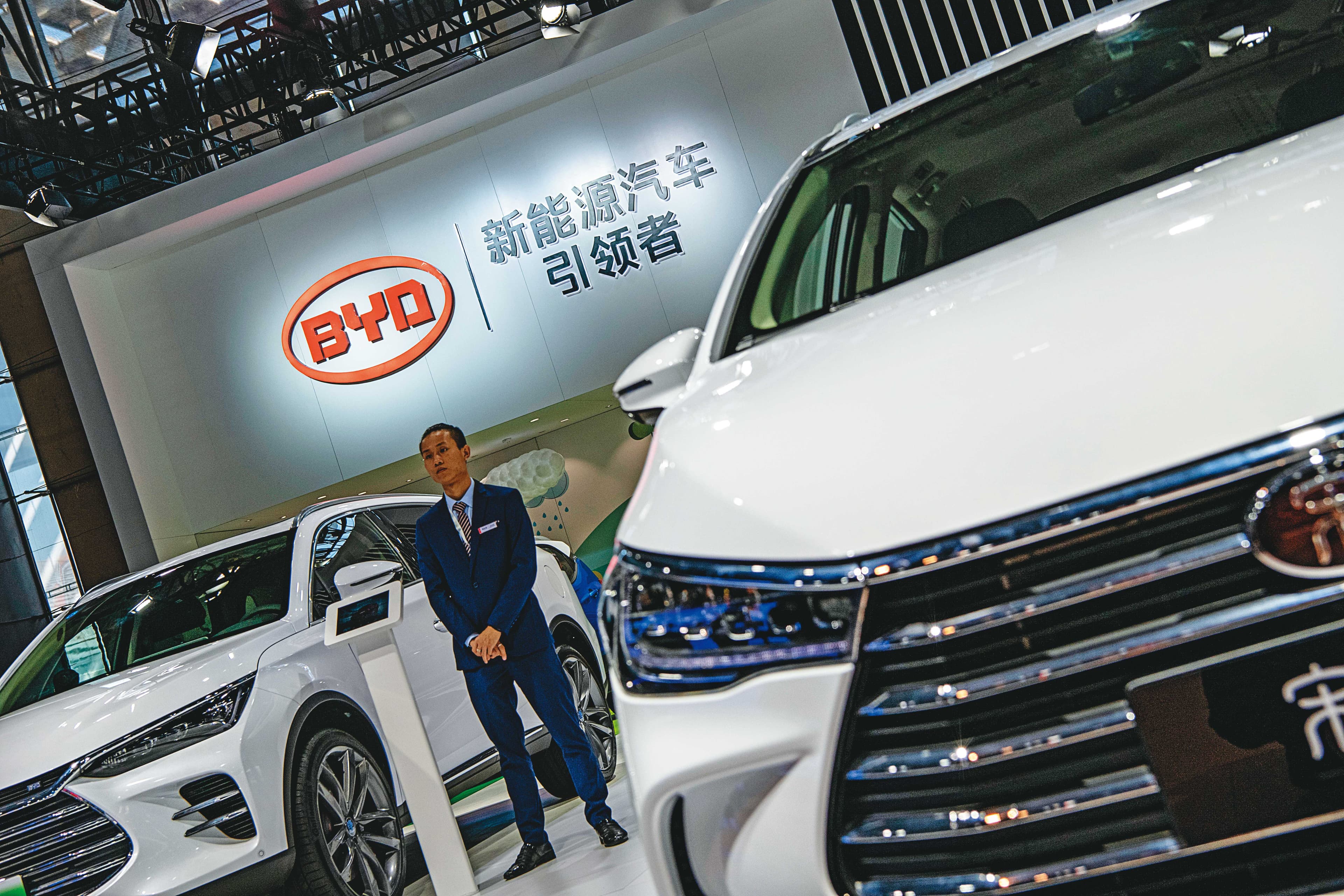 比亞迪不只布局電動車多年，就連手機代工都已竄升為全球第4大手機組裝廠。圖為比亞迪汽車。（東方IC）