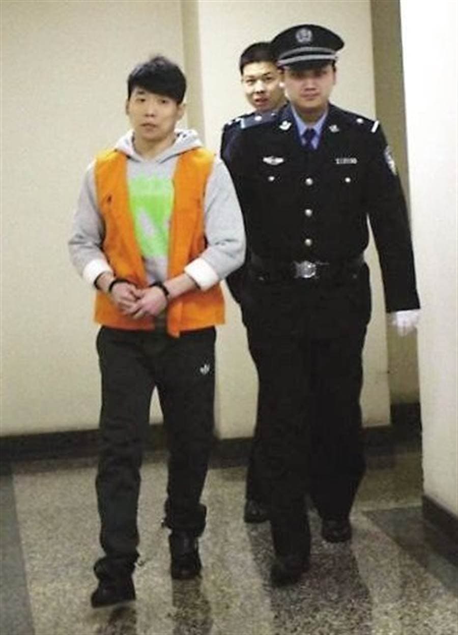 喬宇不但與白靜偷情，還合謀欺騙財產，讓周成海深感背叛。（翻攝百度）