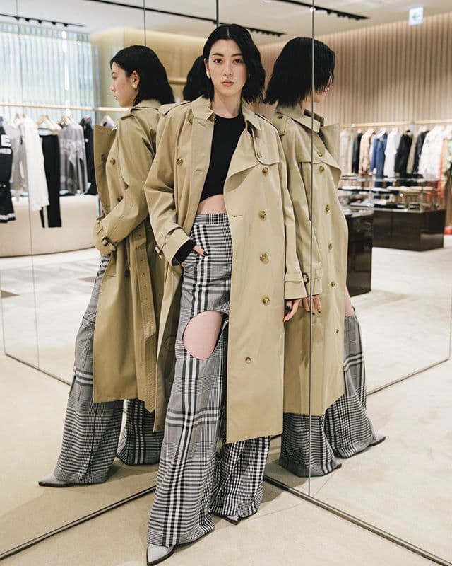氣質系女星三吉彩花也因爆出「戀父」言論引起討論。（翻攝自三吉彩花IG）
