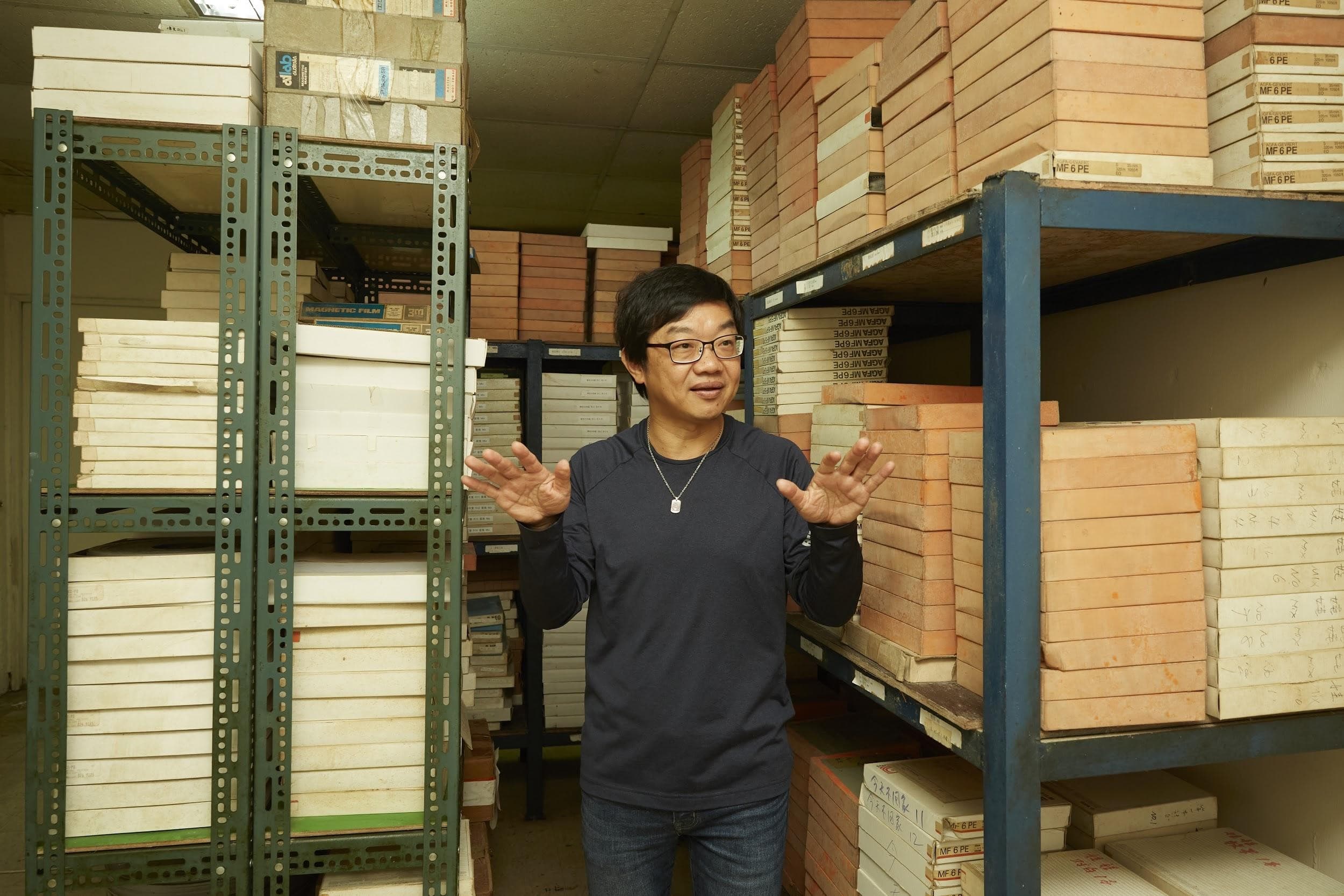 曹源峰曾努力推動數位修復電影，中影製片廠內也設有專門的原始音軌底片存放室。     