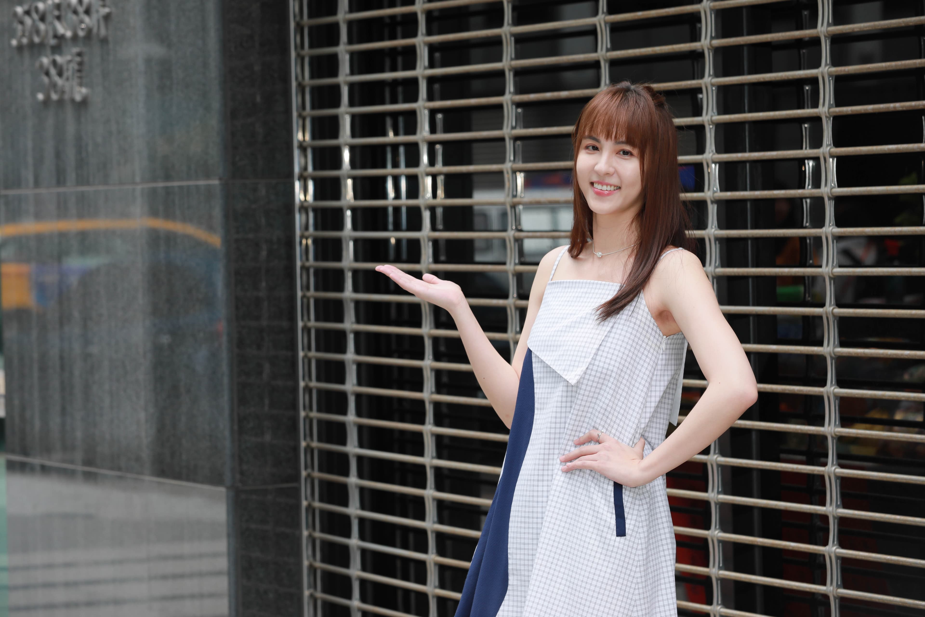 女主角的魏蔓則是不折不扣的狗派，這次是她第一次飾演獸醫。
