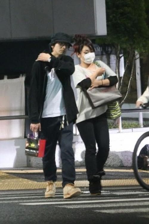 生田斗真曾被拍到與人妻鼓手深夜相偕出遊。（網路圖片）