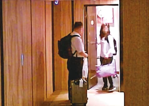 06/05 08:30，吳男（左）及林女（右）6月5日早上退房，結束4天3夜的出差行程。