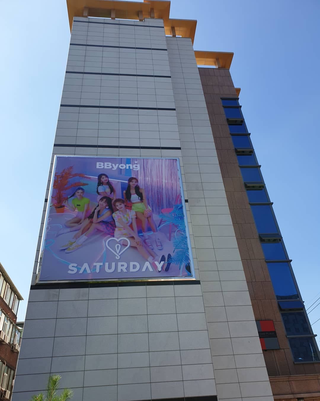 DanDi在2018年推出女團Saturday。（翻攝DanDi IG）