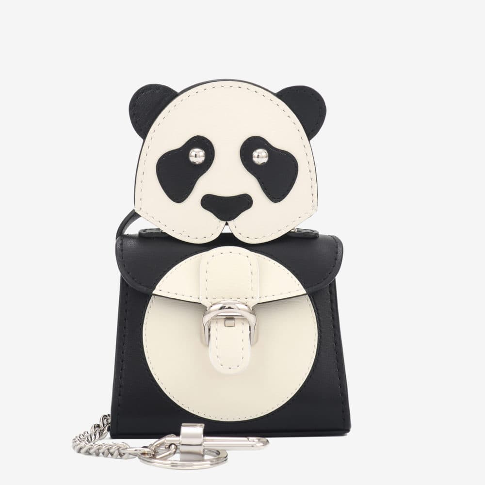 Les Miniatures香港系列Panda熊貓包款。NT$33,900。（美之心提供）