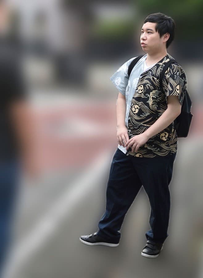 晟也接受《週刊文春》訪問，多次強調和A女兩人視訊氣氛極佳，覺得自己是被陰。（翻攝自《週刊文春》）