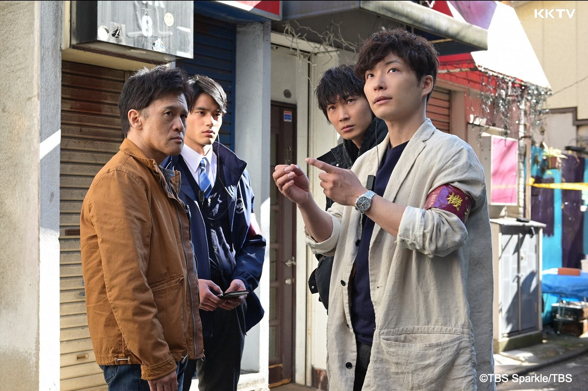 星野源（右起）和綾野剛主演的《MIU404》本週將開播。（KKTV提供）