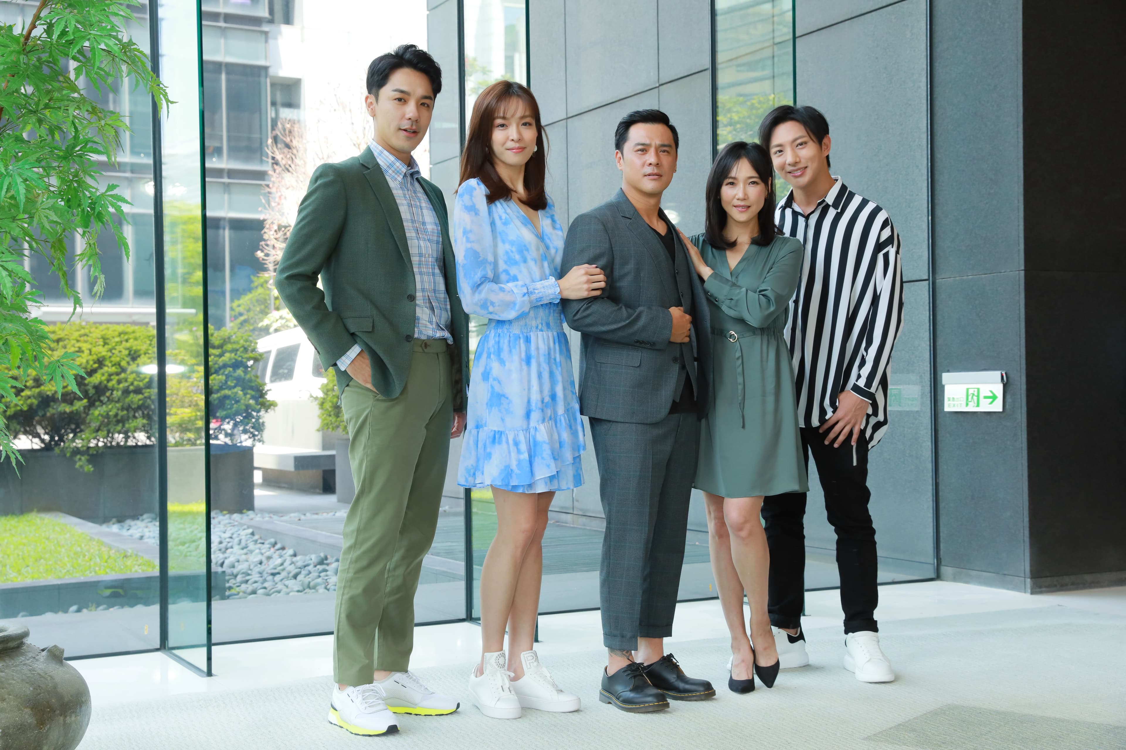 楊皓崴（左起）、賴郁庭、竇智孔、張本渝、許明杰出席《天之驕女》生力軍發布記者會。  