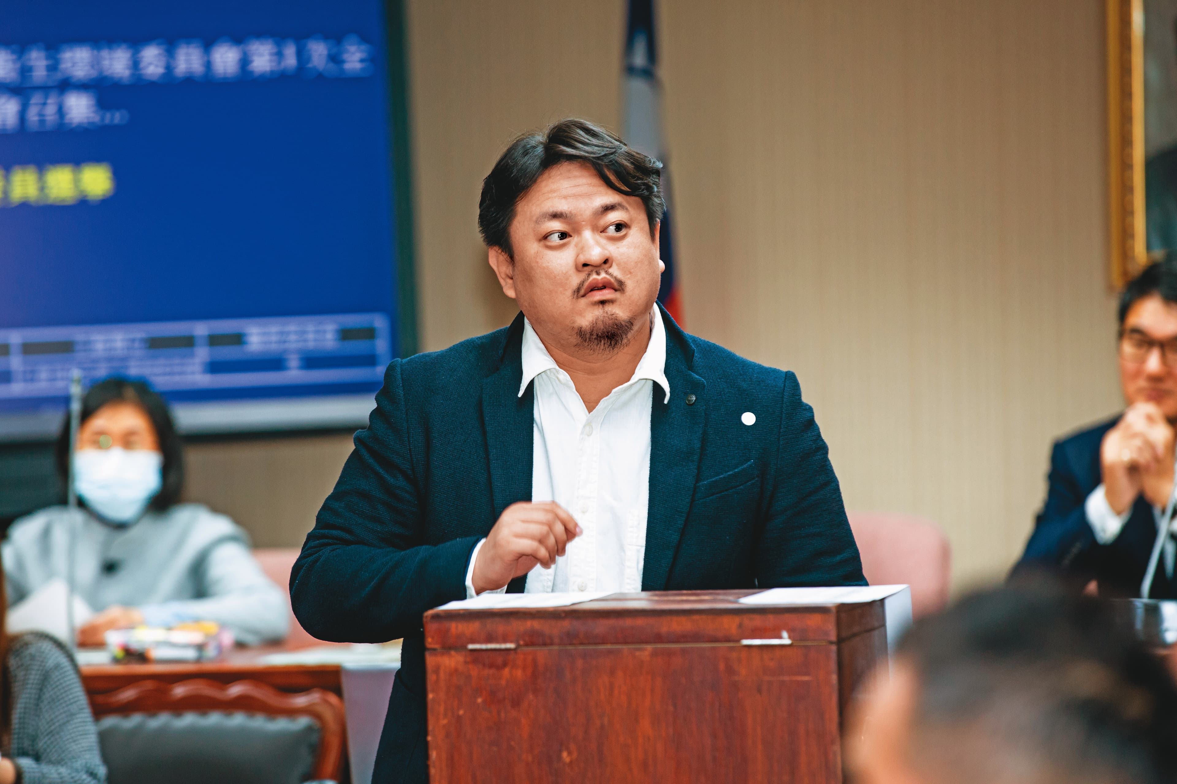 立委洪申翰表示，轉型正義可讓民眾從政治民主化過程中學到教訓。