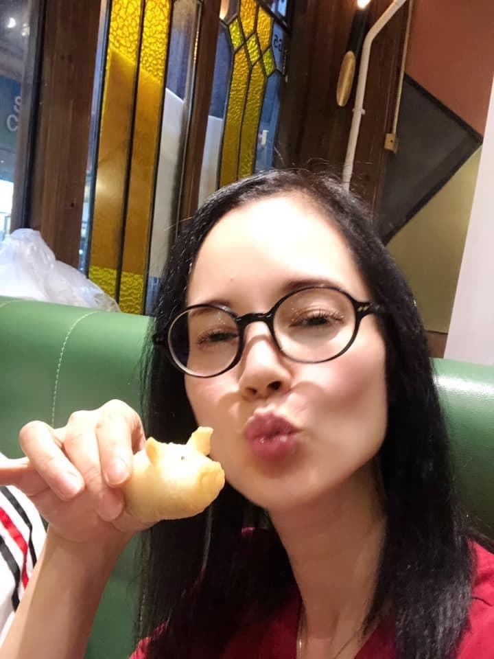 鄭艷麗如今消瘦的模樣，與當年有著天壤之別。（翻攝自鄭艷麗臉書）