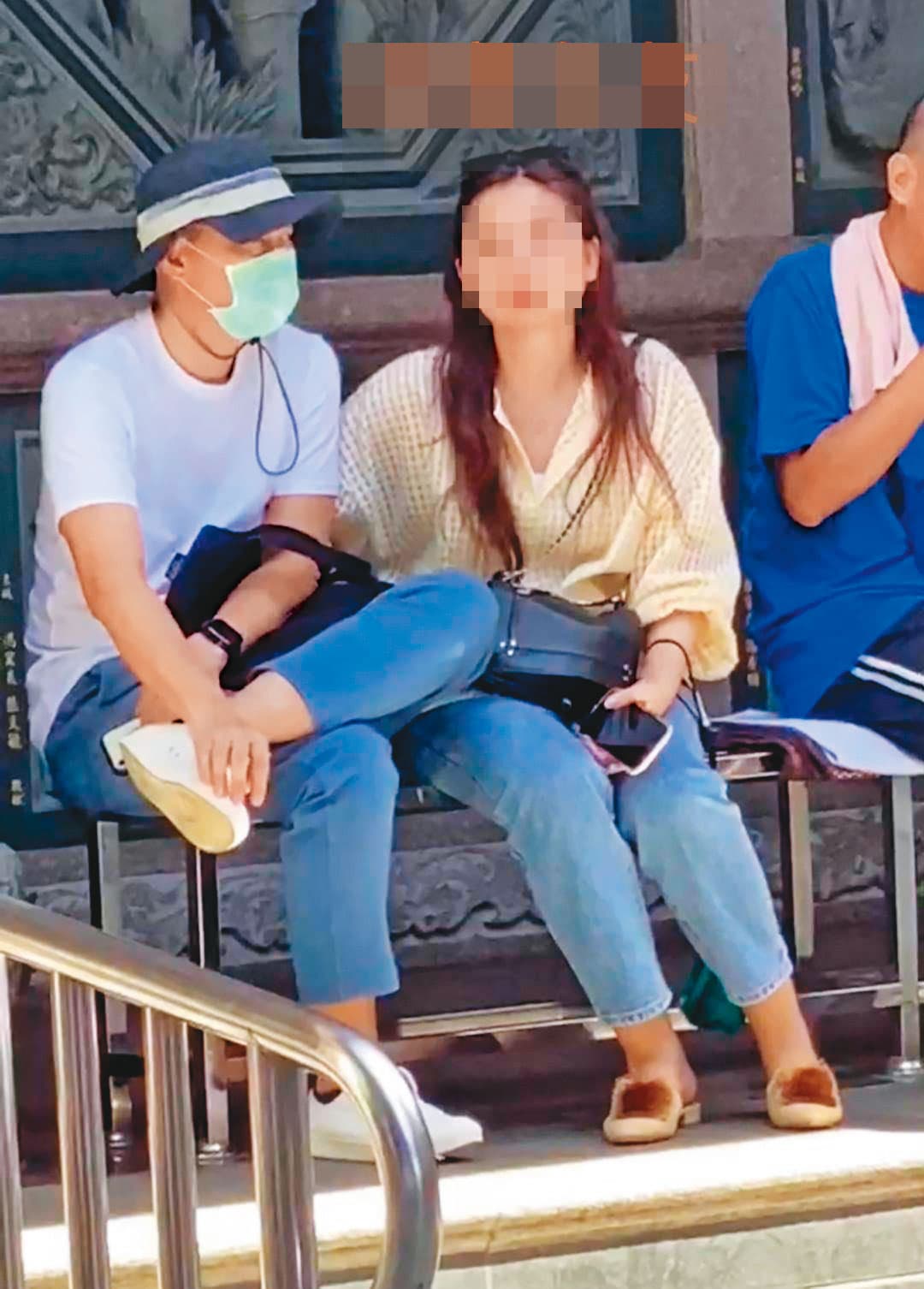 朱康震（左）常與正牌女友（右）約會出遊。（讀者提供）