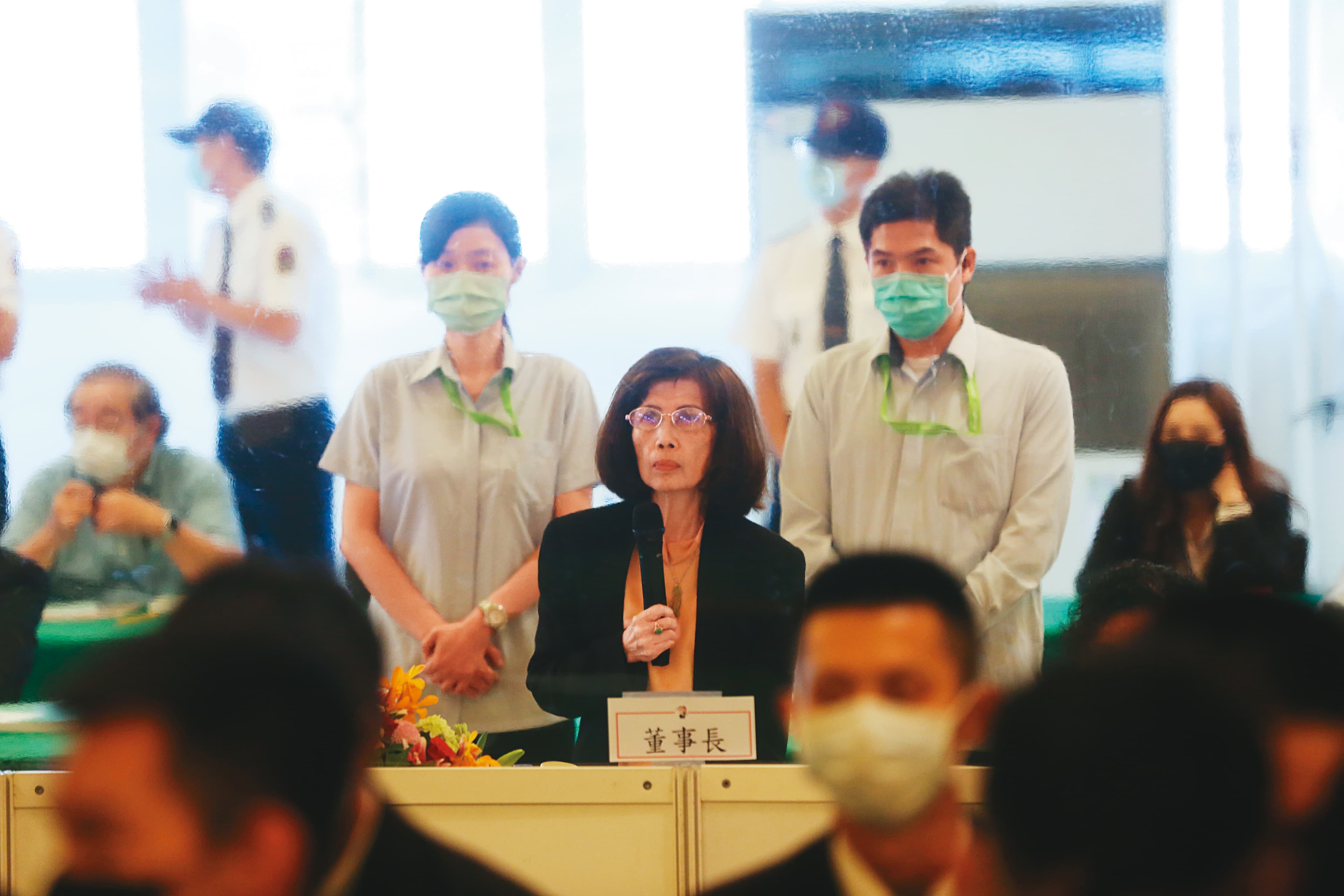 林郭文艷為守住江山，不惜使用爭議手段狂踩主管機關底線。
