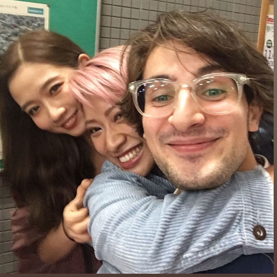 Peppe（右起）和木村花培養好交情，她離世後Peppe難過再也見不到好友。（翻攝Peppe Instagram）