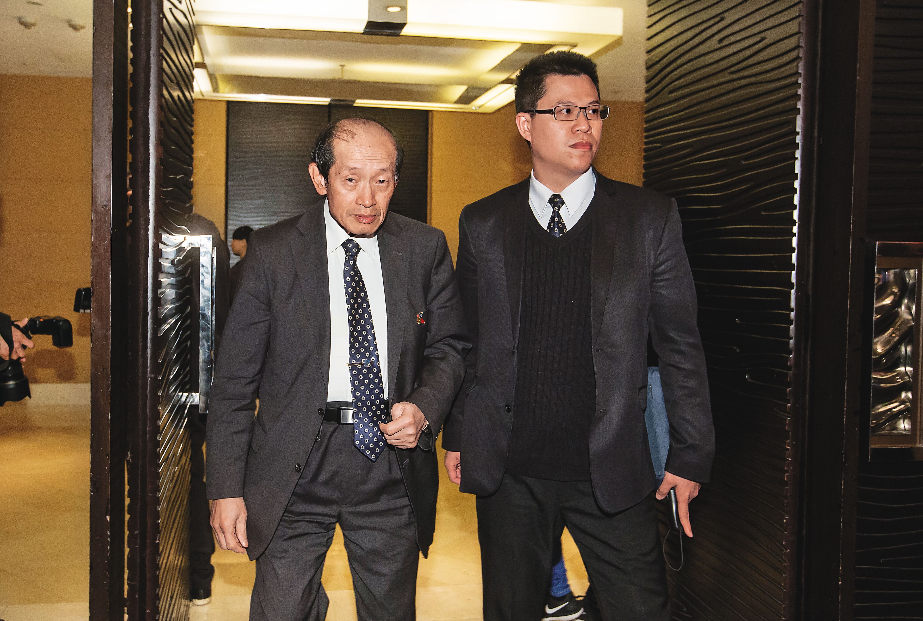 大同第三代、林郭文艷的丈夫林蔚山（左），去年已因背信掏空公司入獄。