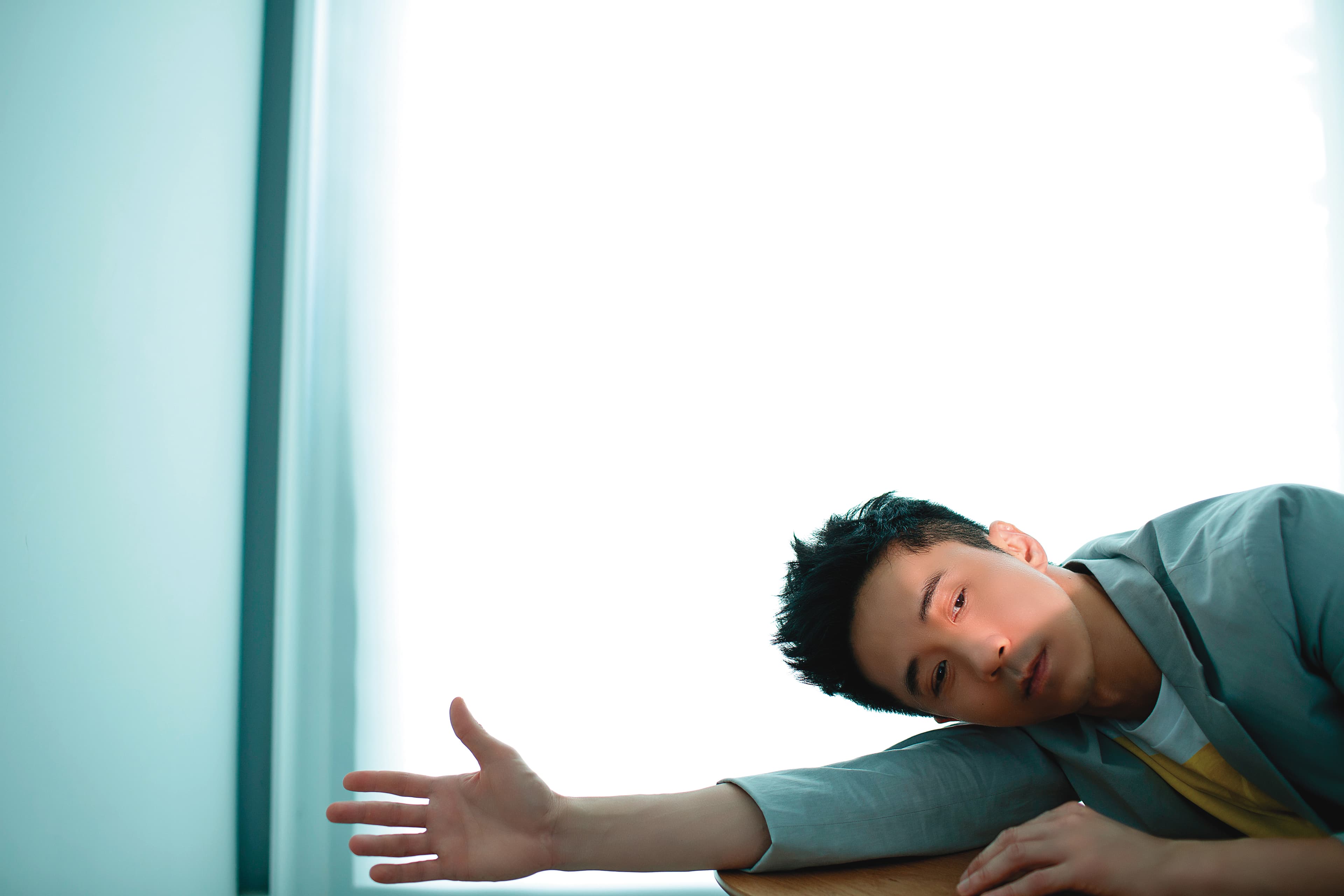 光良跟家人感情很好，兩個哥哥的兒子都會跟他談心。其中一個姪子想念國際學校，身為叔叔的他在經濟上支持。