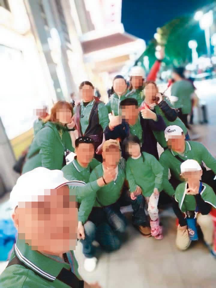 由於遭之前的愛心團體踢除，A男目前已轉戰他處繼續當志工。（翻攝臉書，圖經變裝變色處理）