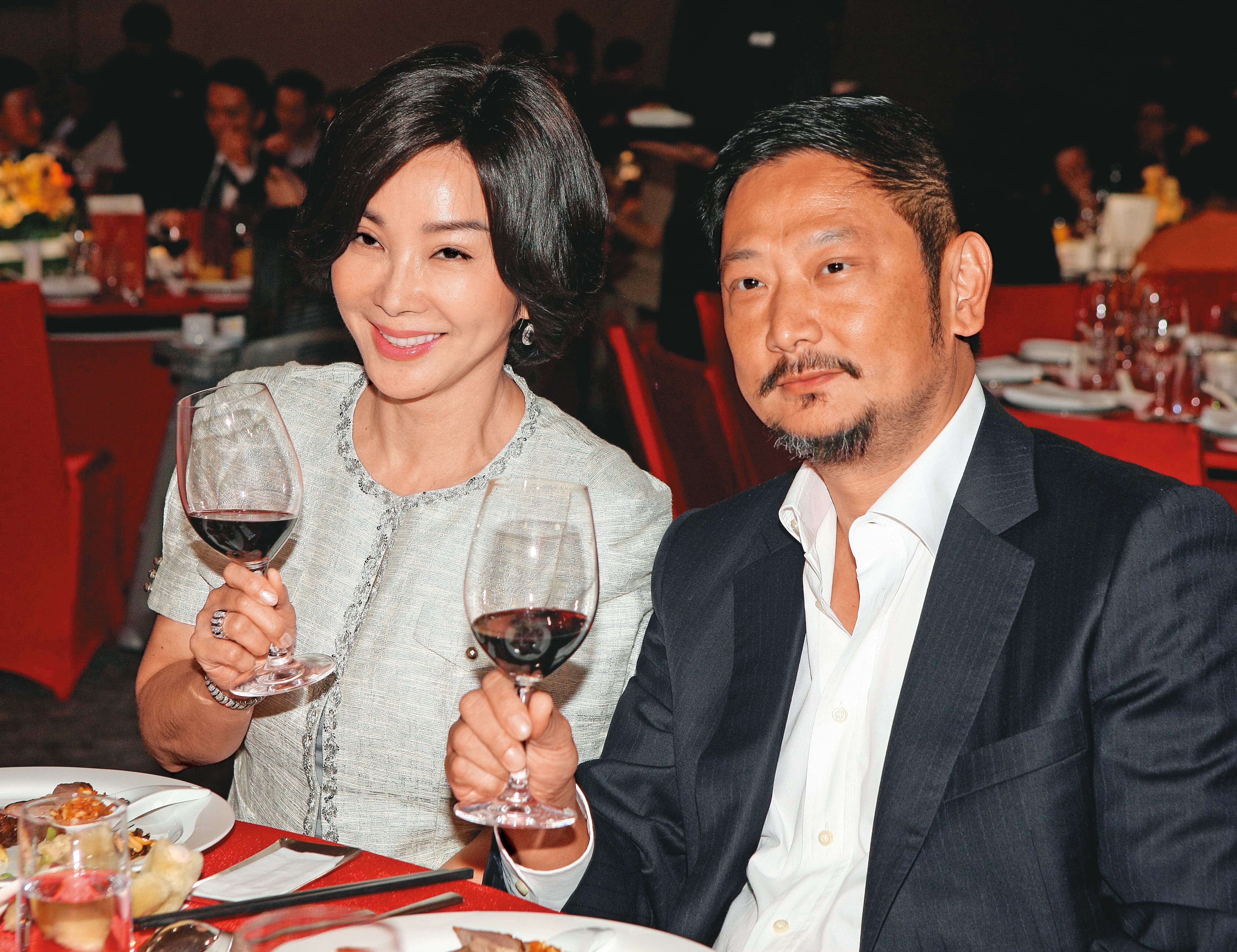 陳美鳳和前夫David（右）因離婚官司纏訟4年。（東方IC）