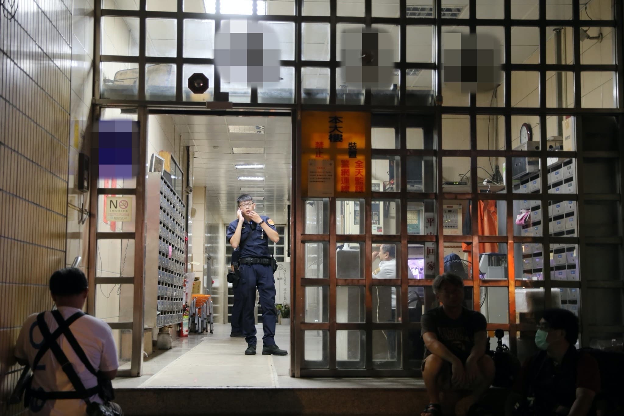 友人多日聯繫不到羅霈穎，警方獲報後破門而入，發現人已死亡多日。