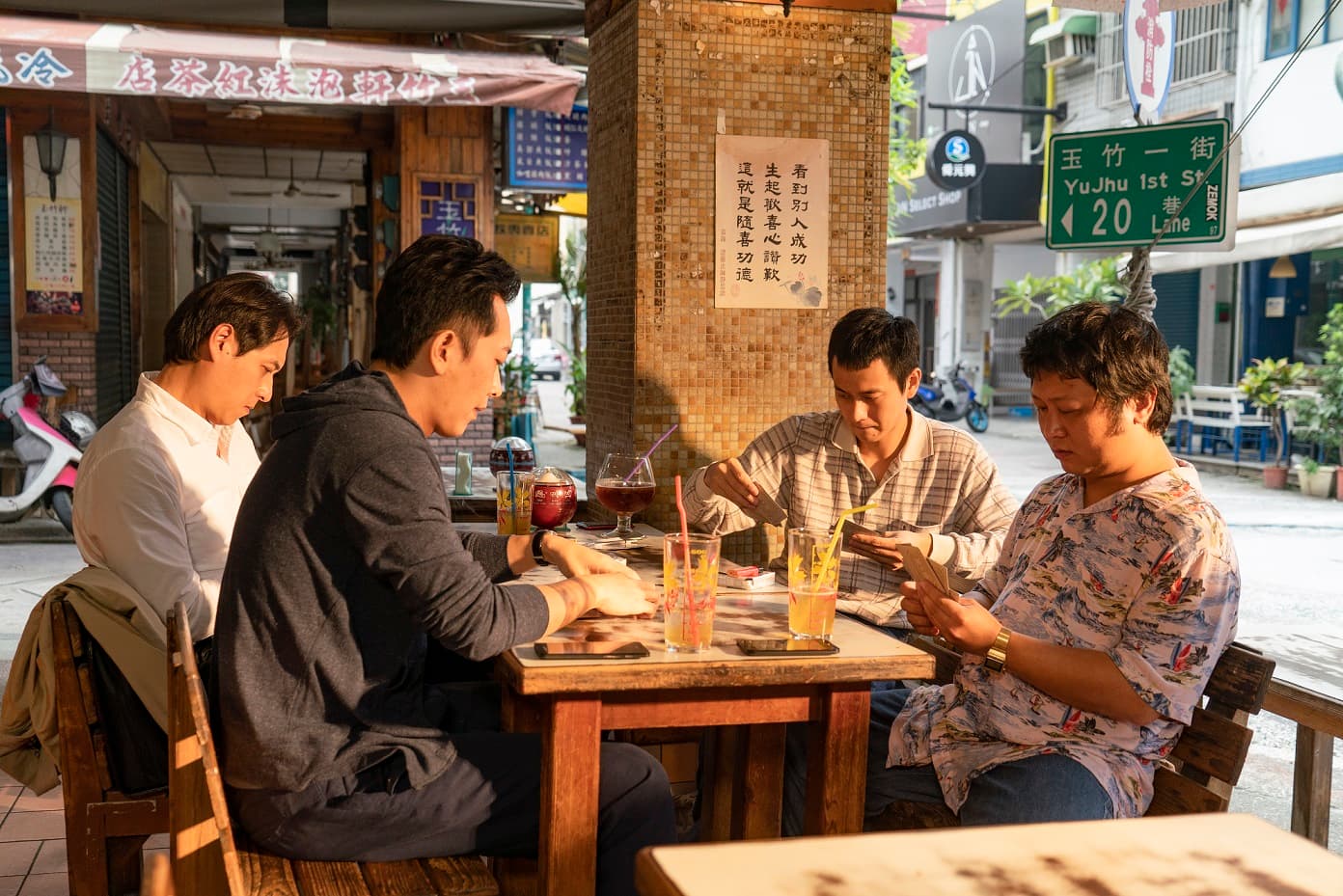 今年金馬影展有2部開幕片，除了《腿》之外，還有《大佛普拉斯》導演黃信堯新作《同學麥娜絲》。（金馬執委會提供）