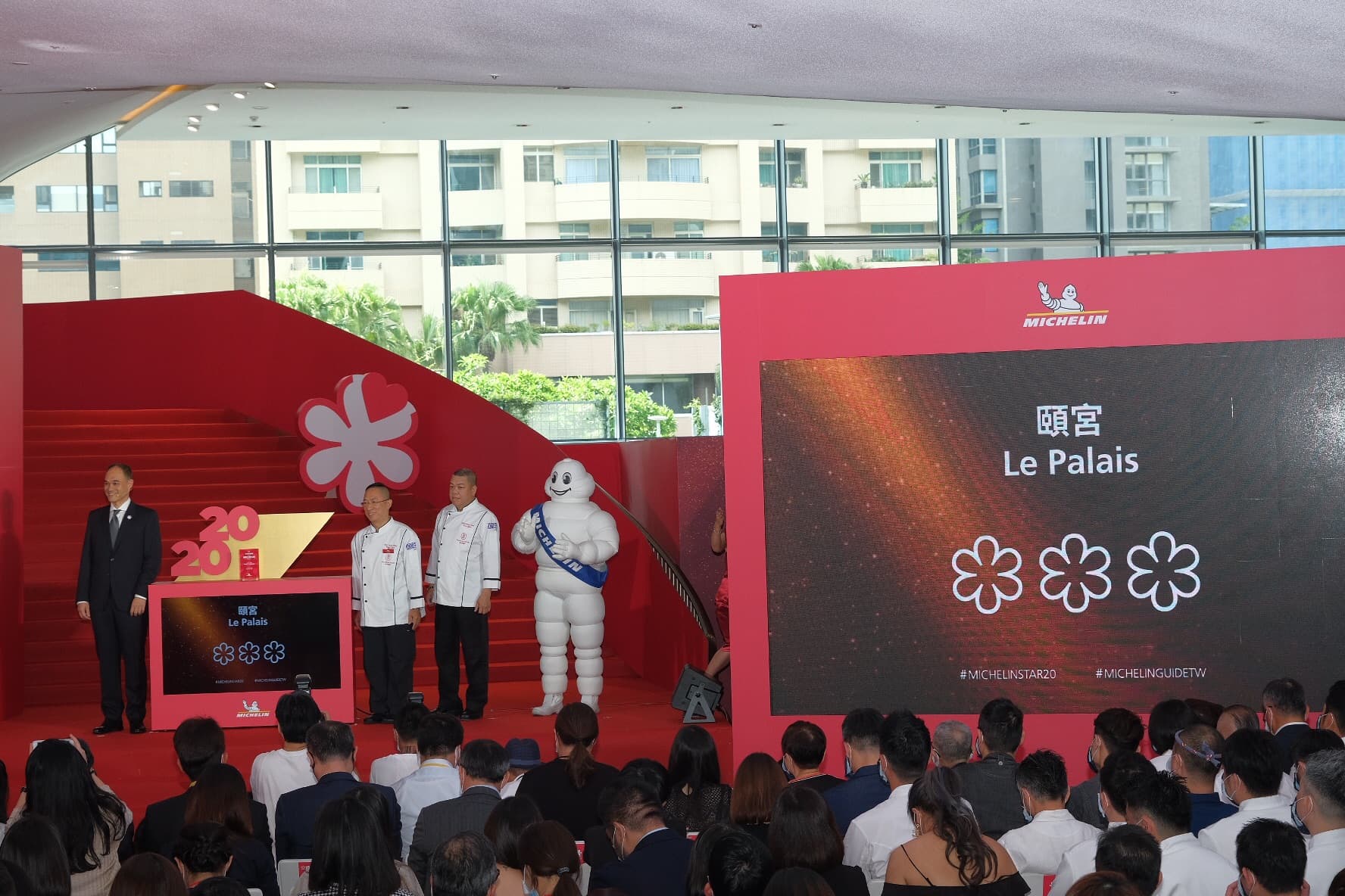 台北的「頤宮」，繼續蟬聯三星餐廳寶座。