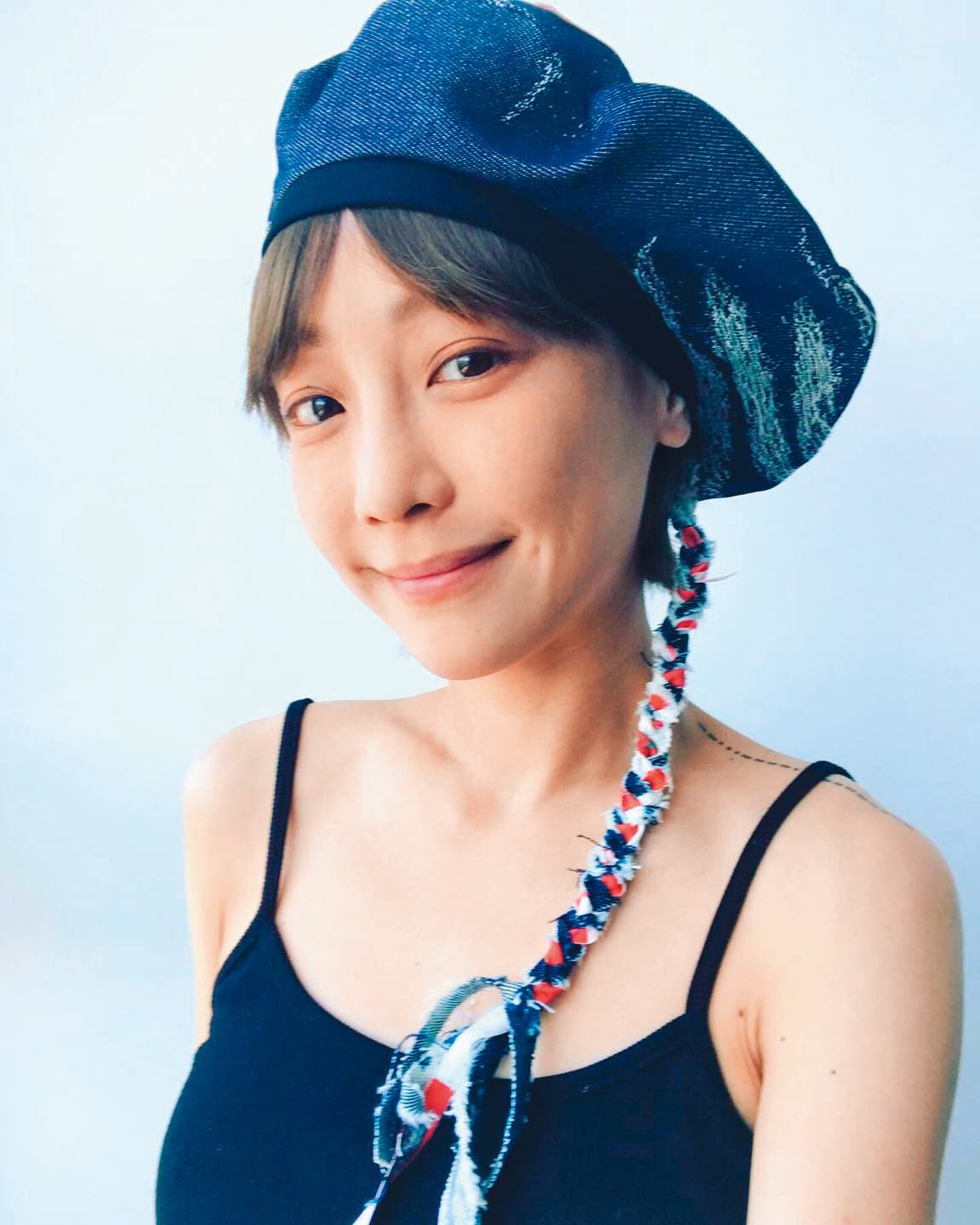 謝欣穎拒絕與偷吃的前男友成婚，之後與在她身邊多年的男性友人交往。（翻攝謝欣穎臉書）