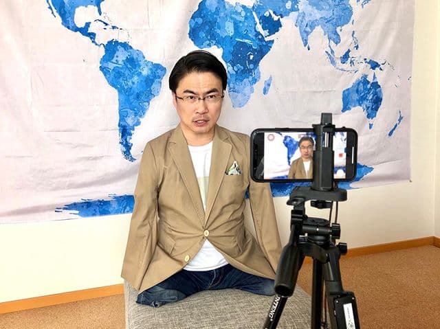乙武洋匡形象勵志，卻爆出偷吃超過50女的醜聞。（翻攝自乙武洋匡Instagram）