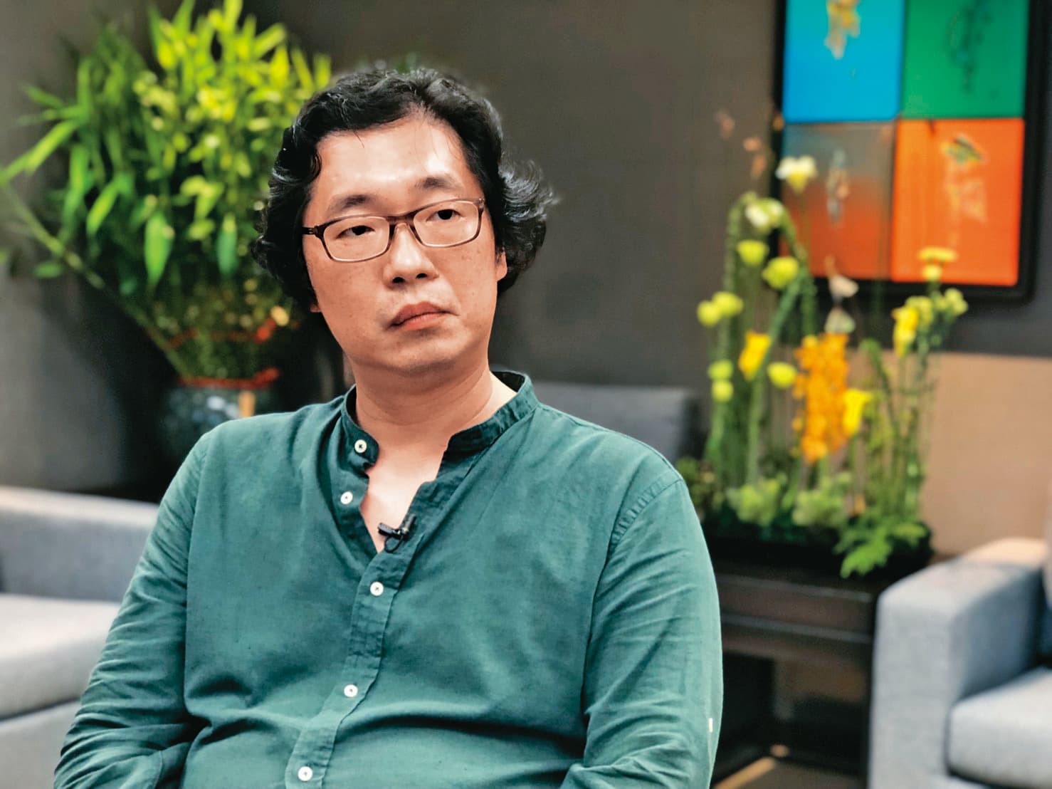 律師翁偉倫在槍擊案發生前2週，曾在事務所接受槍手劉丞浩諮詢。